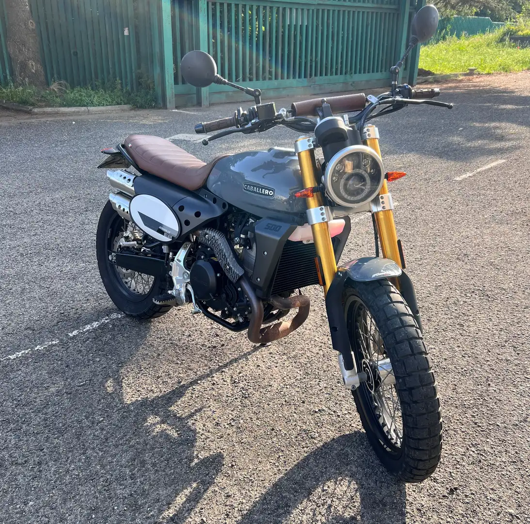 Fantic Caballero 500 Scrambler Deluxe Grigio - 1