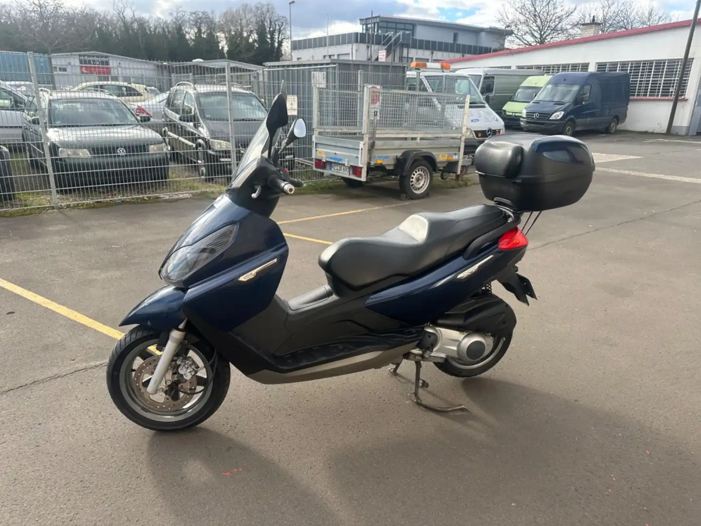 Piaggio X 7 125 TÜV Blue - 2