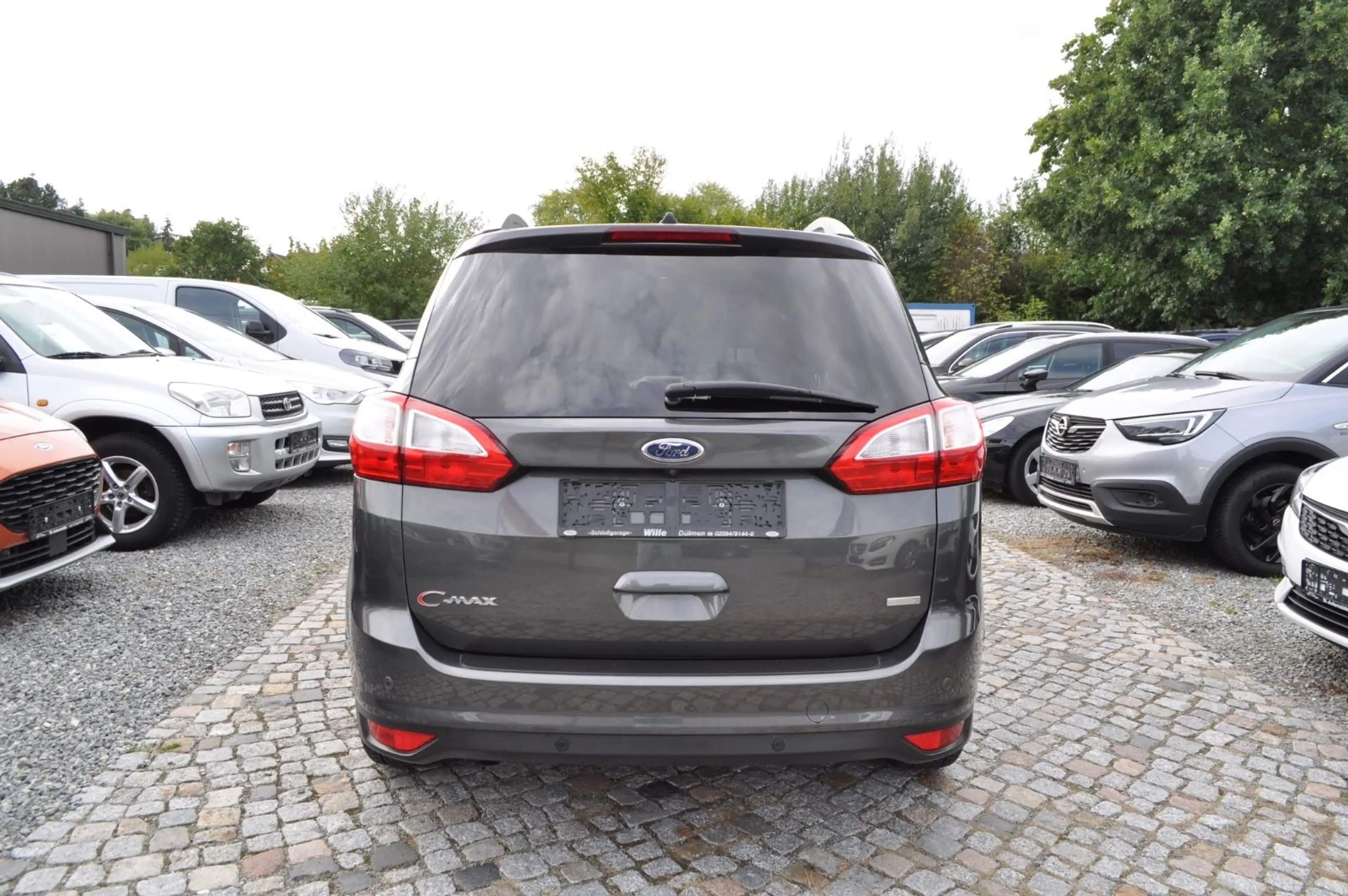 Ford Grand C-Max FORD Grand C-MAX Titanium /TÜV/AU NEU/7-SITZER — photo 5