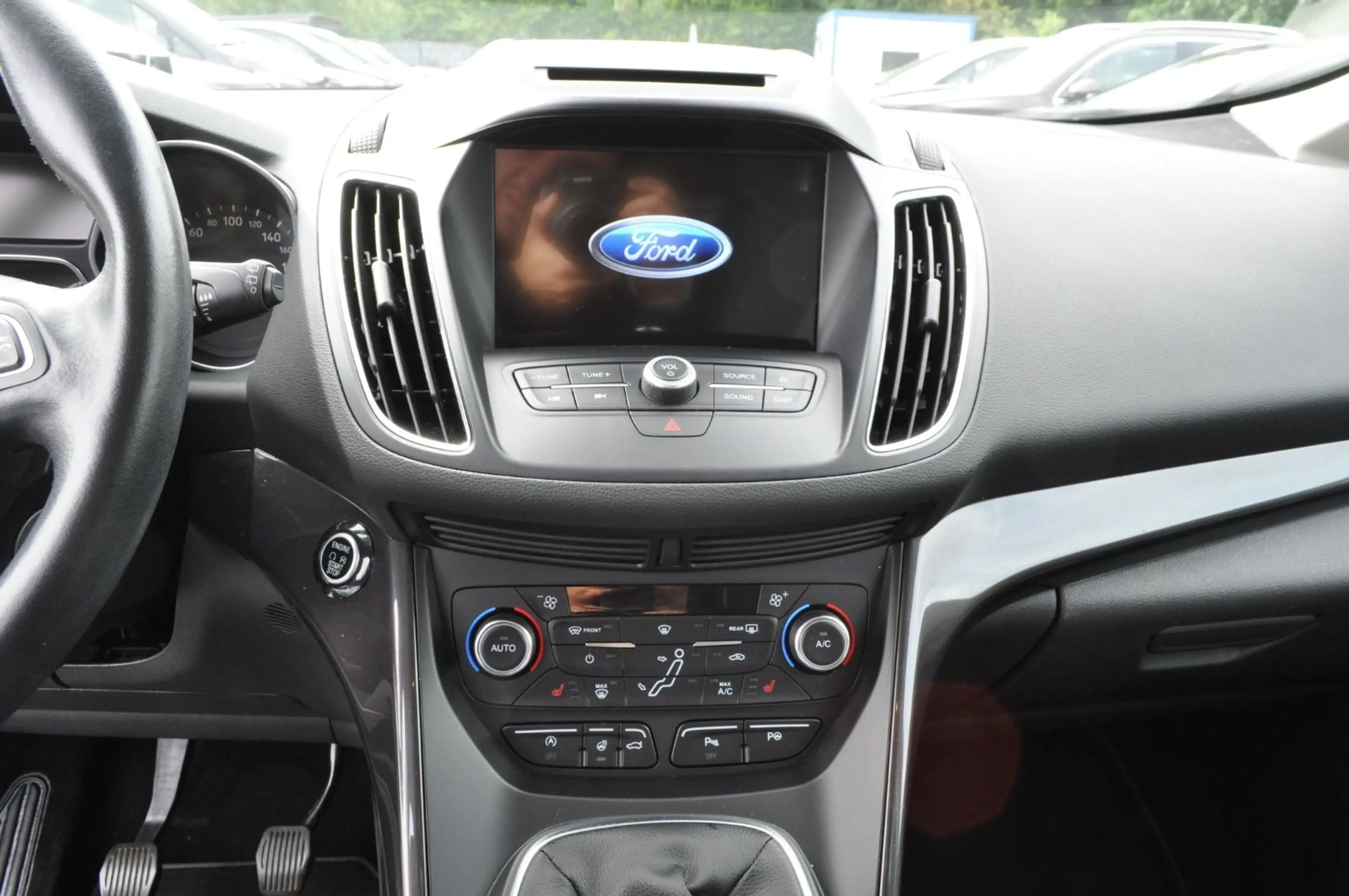 Ford Grand C-Max FORD Grand C-MAX Titanium /TÜV/AU NEU/7-SITZER — photo 14