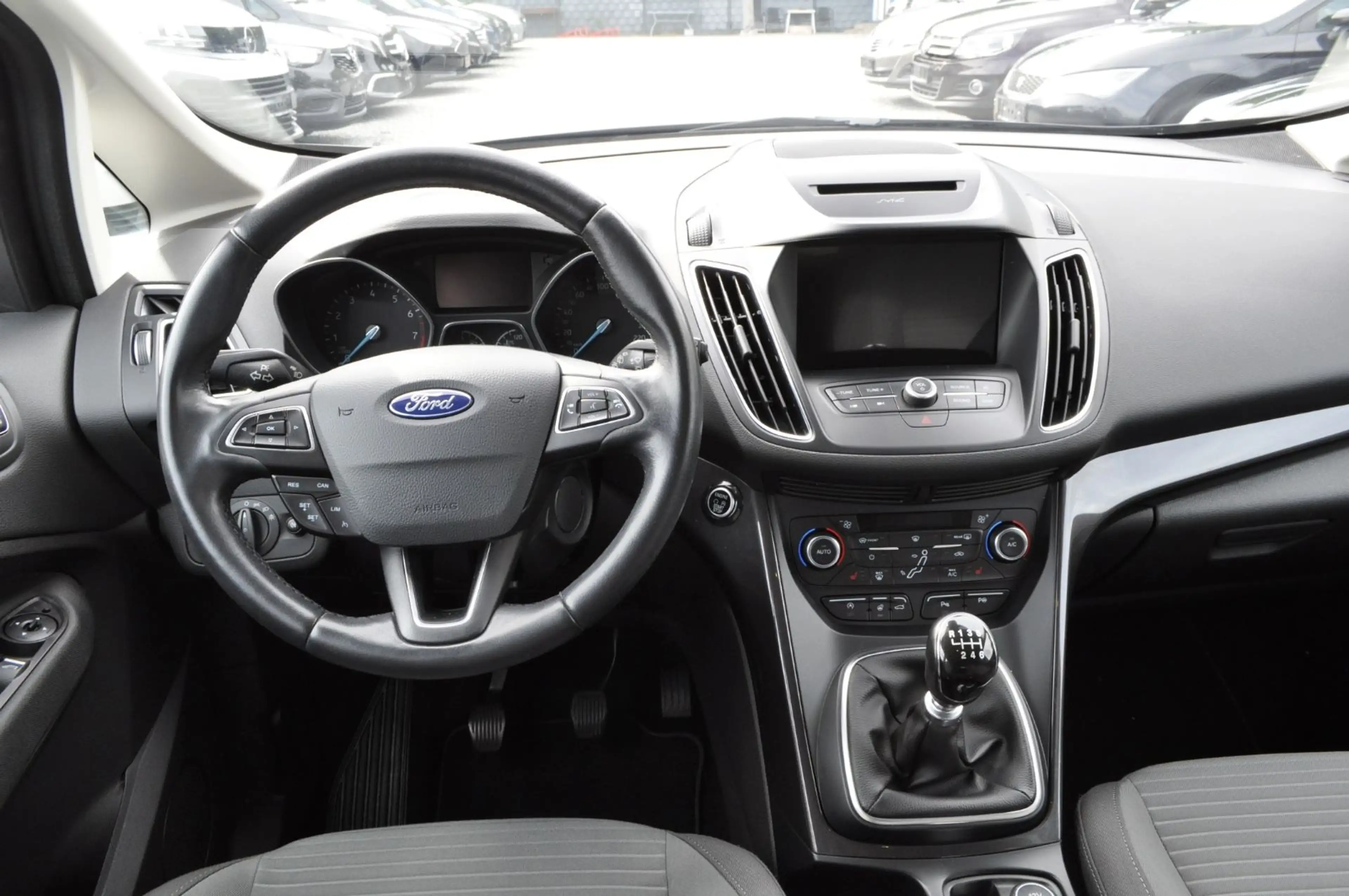 Ford Grand C-Max FORD Grand C-MAX Titanium /TÜV/AU NEU/7-SITZER — photo 13