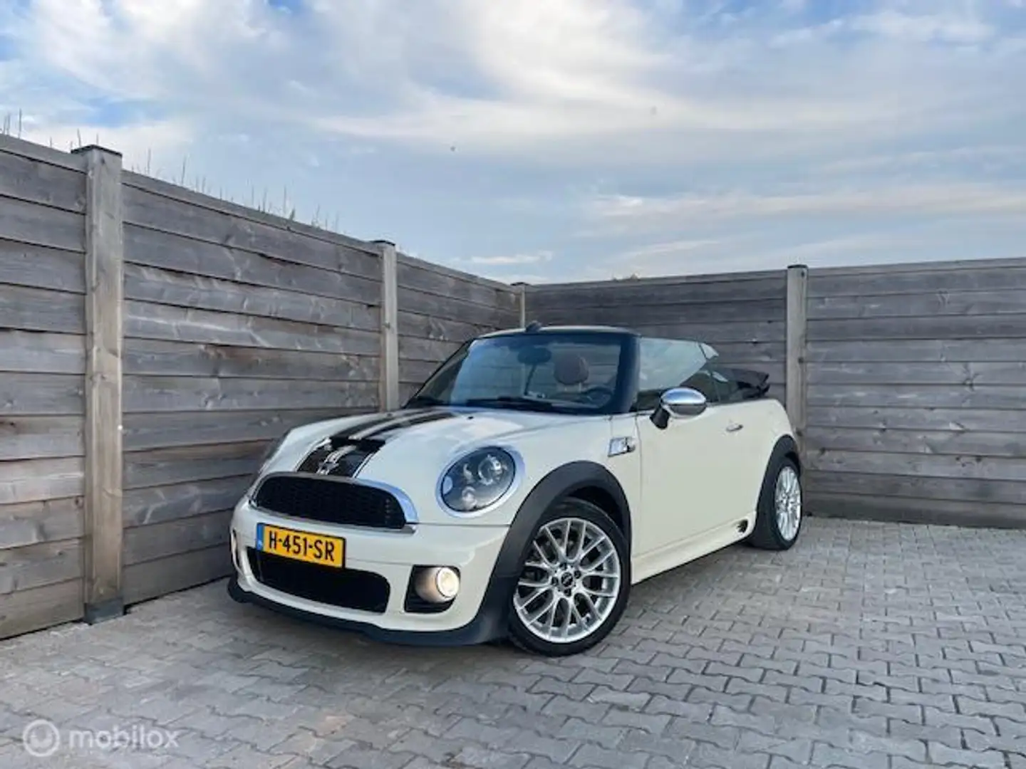 MINI Cooper S Cabrio 1.6 Chili John Cooper Works Wit - 1