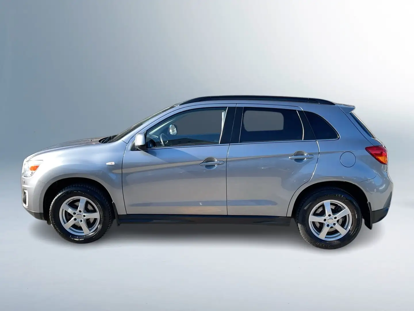 Mitsubishi ASX 1,8 DI-D LP Invite Grau - 2