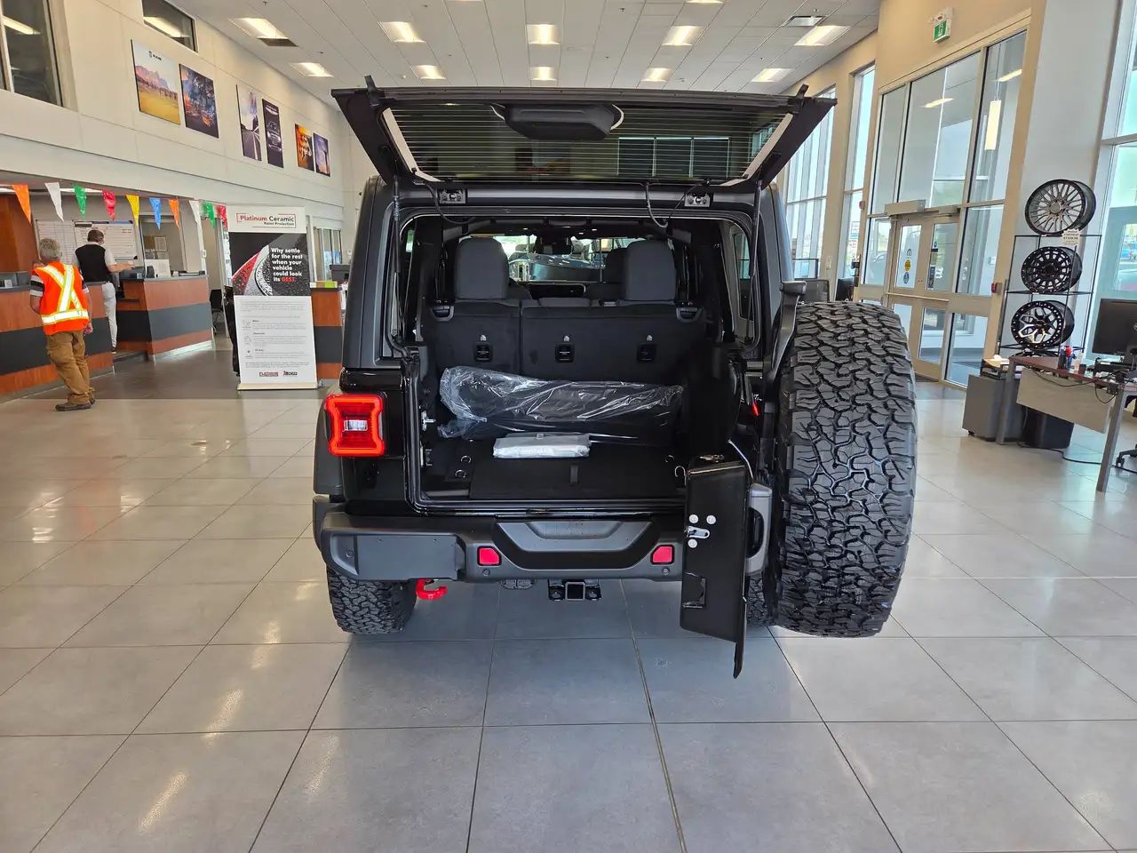 Jeep Wrangler снимка Jeep Wrangler