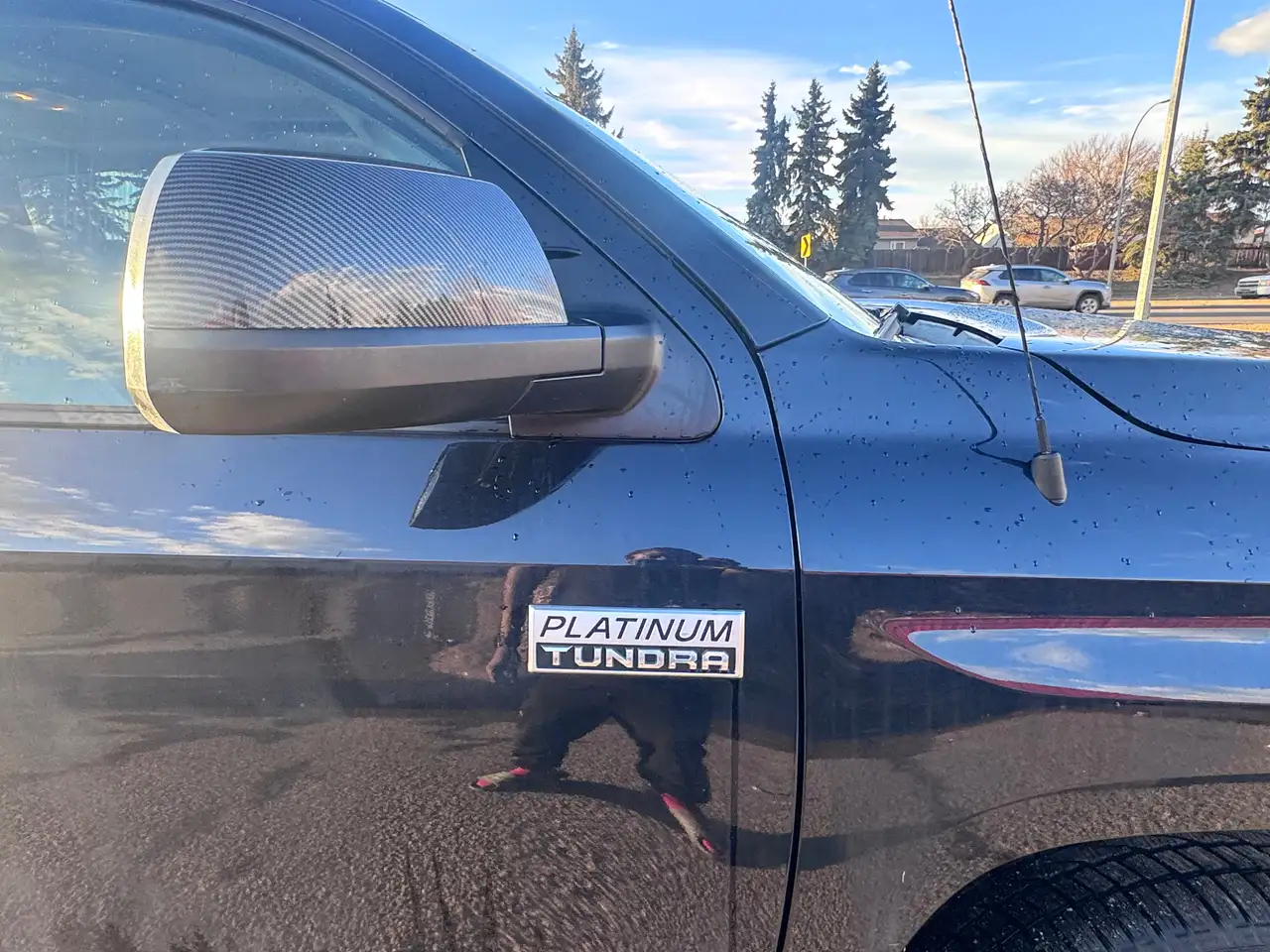 Toyota Tundra снимка Toyota Tundra