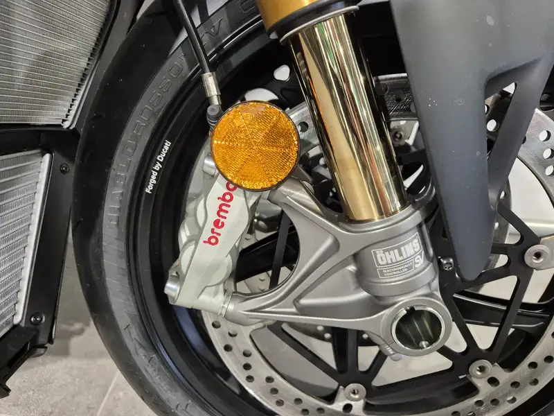 Ducati Streetfighter - foto 4