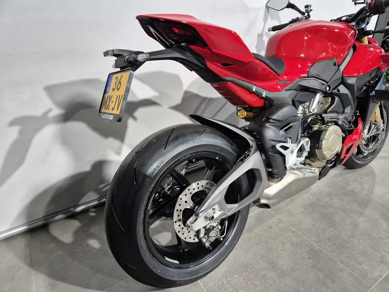 Ducati Streetfighter - foto 7