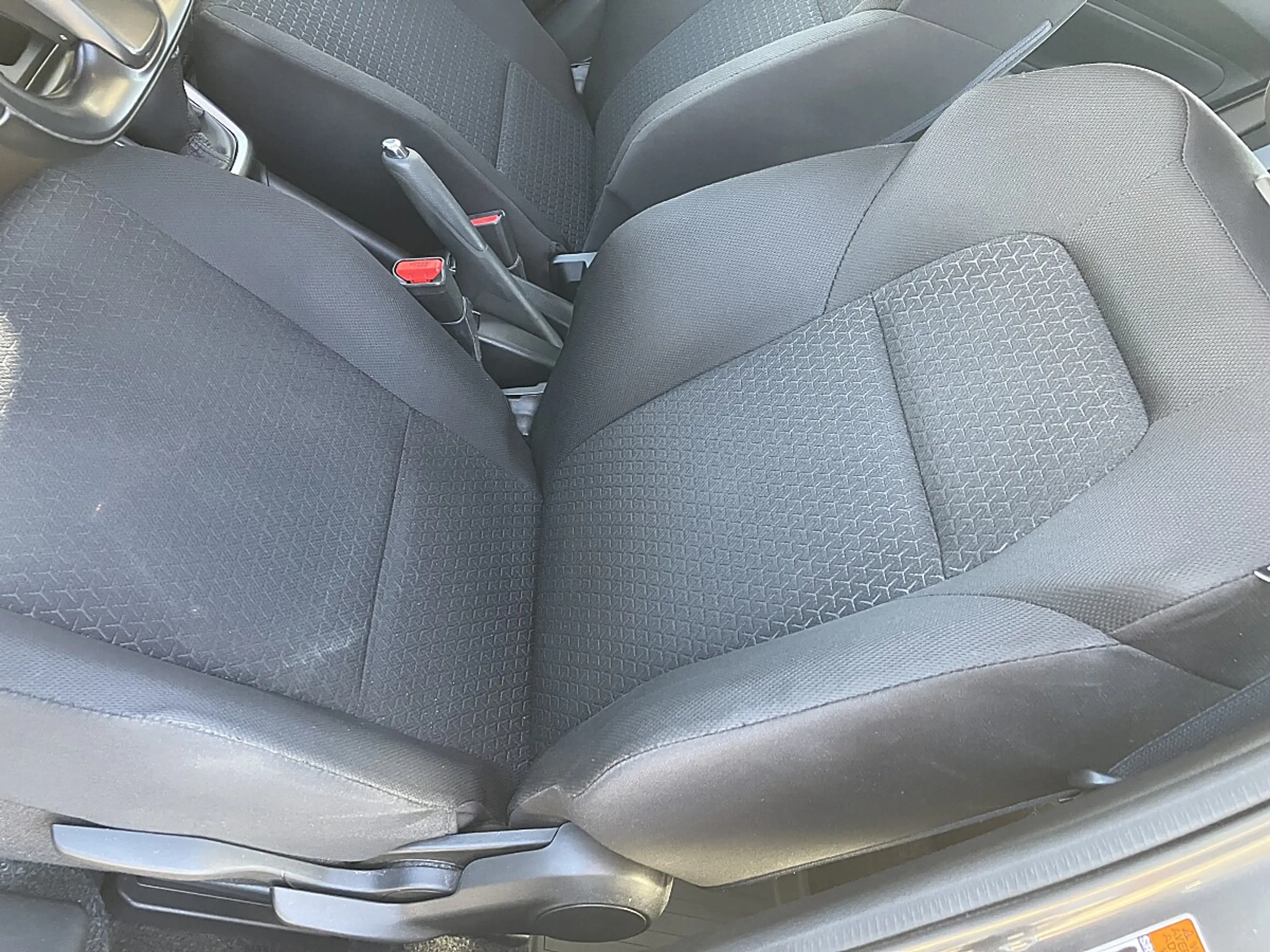 Suzuki Swift 1,2 Hybrid DualJet Clear — photo 8