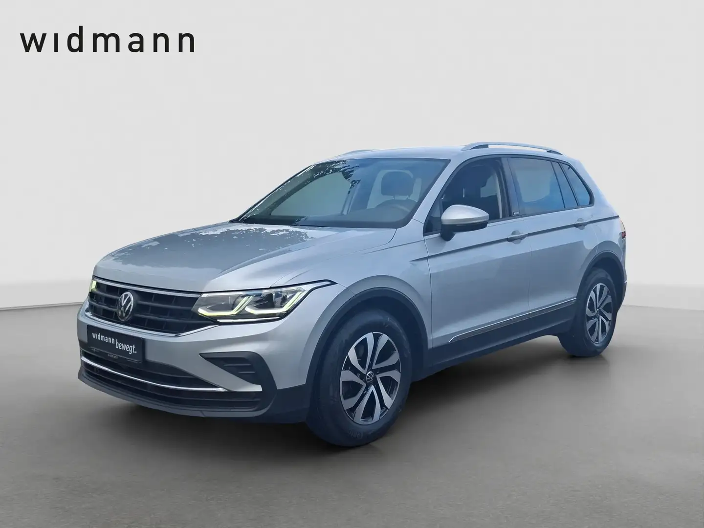 Volkswagen Tiguan 1.5 TSI 150 PS DSG ACC NAVI LED Silber - 2