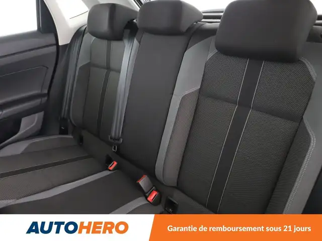 Volkswagen Polo view 14