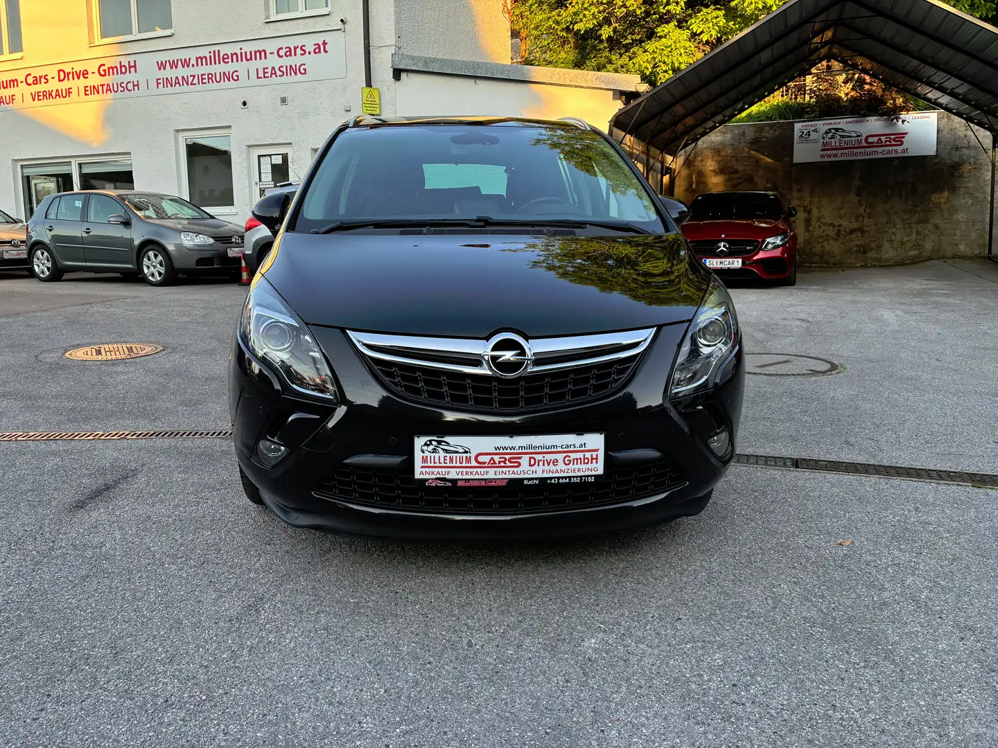 Opel Zafira Tourer 2,0 CDTI Ecotec Sport Flotte Aut.7-Sitzer Schwarz - 2