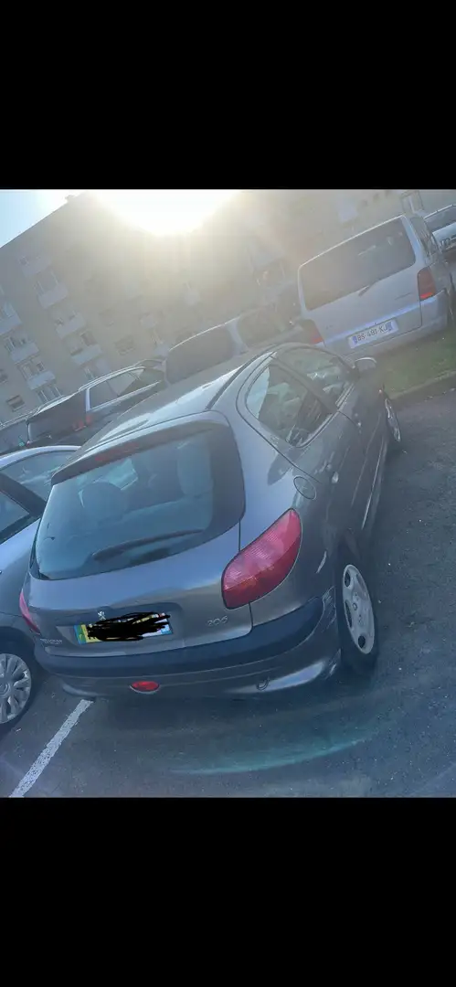 Peugeot 206 - 1
