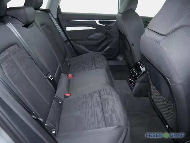 Audi A6 view 5