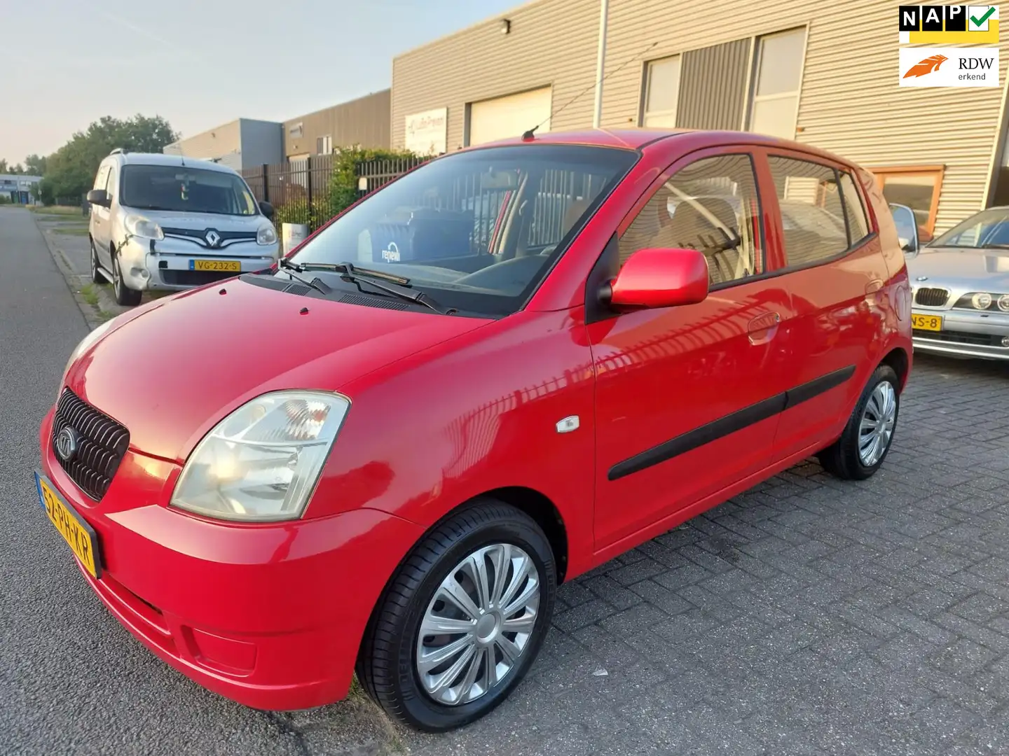 Kia Picanto 1.0 LX 5 deurs Czerwony - 1