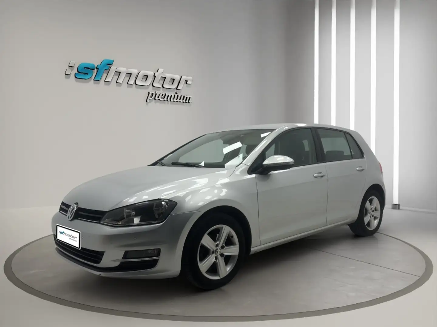 Volkswagen Golf 1.6TDI CR BMT Advance 105 Gris - 1
