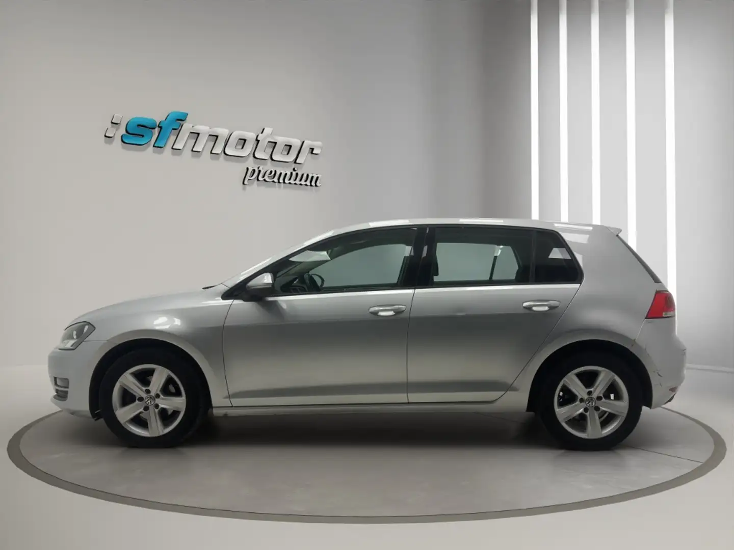 Volkswagen Golf 1.6TDI CR BMT Advance 105 Gris - 2