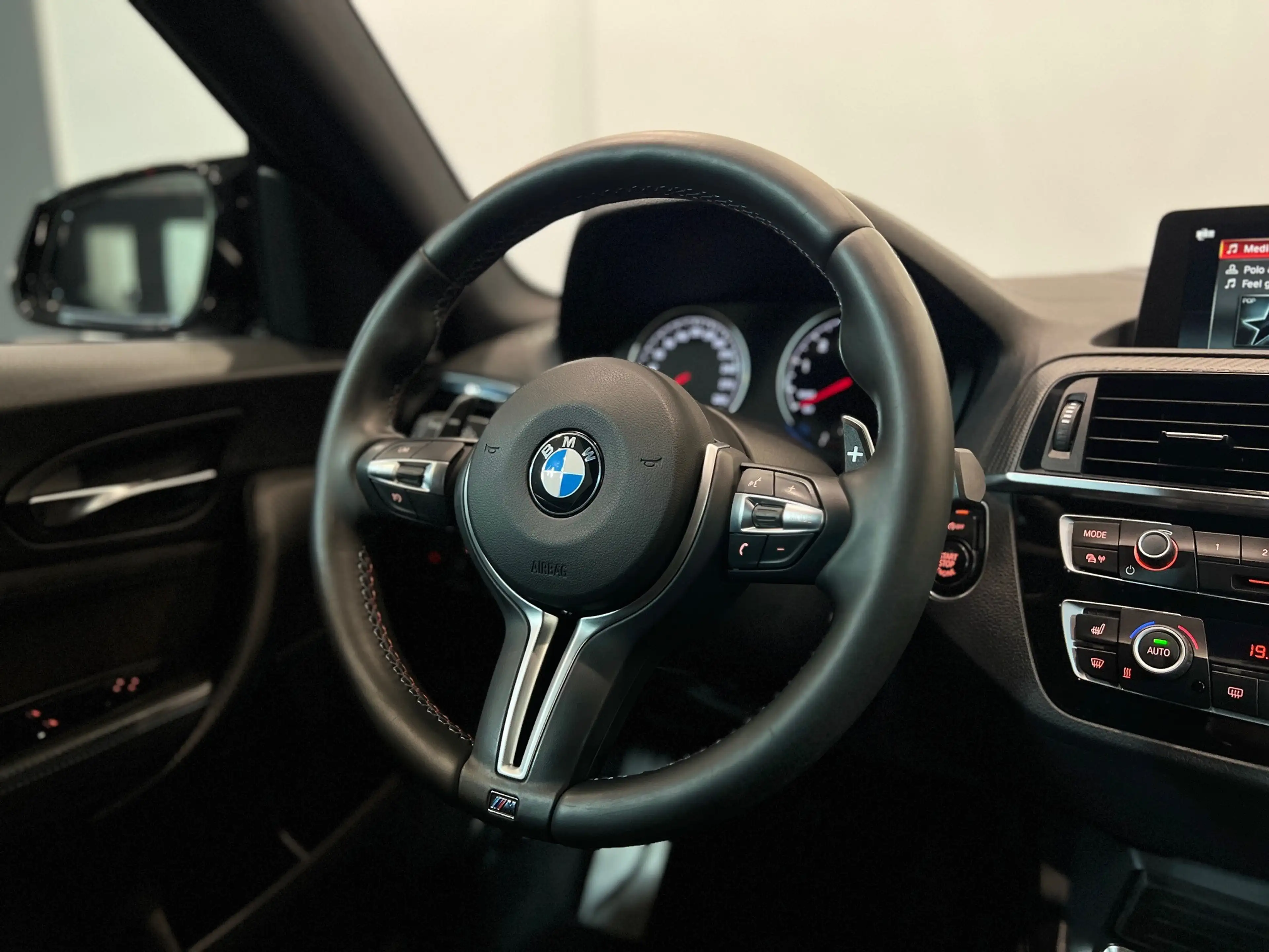 BMW M2 Coupe DKG adapt.LED BMW-Scheckh. Bremse neu — photo 13