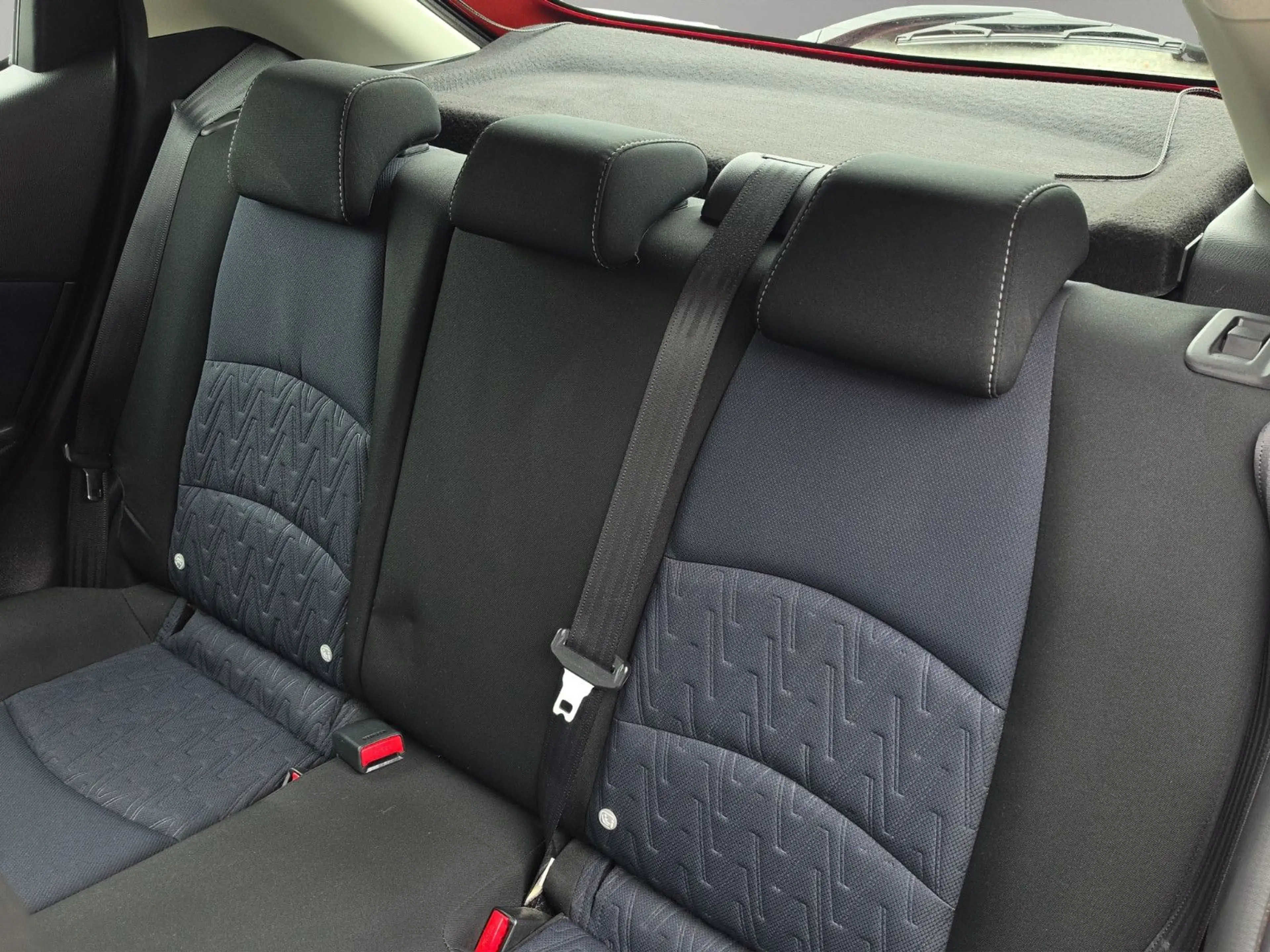 Mazda 2 Lim. Center-Line AUS 1.HAND NUR 23 TSD. KM — photo 12