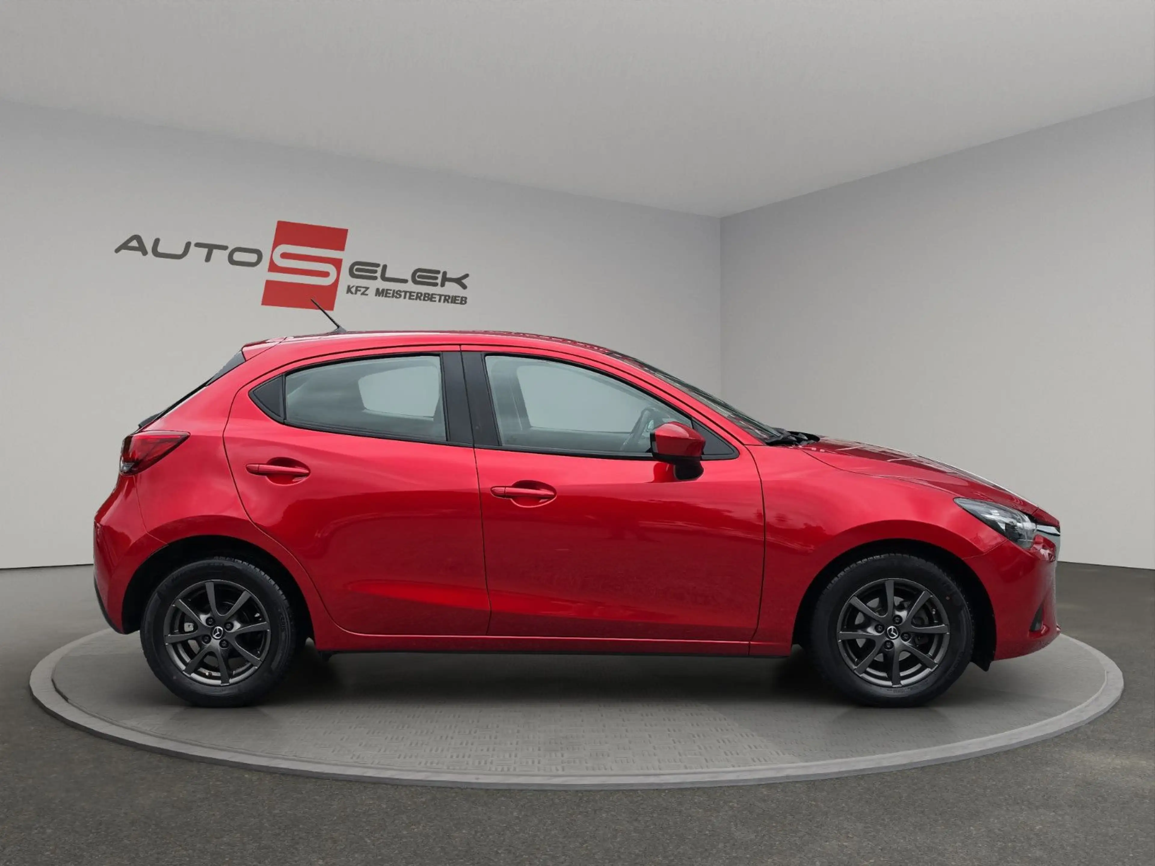 Mazda 2 Lim. Center-Line AUS 1.HAND NUR 23 TSD. KM — photo 6