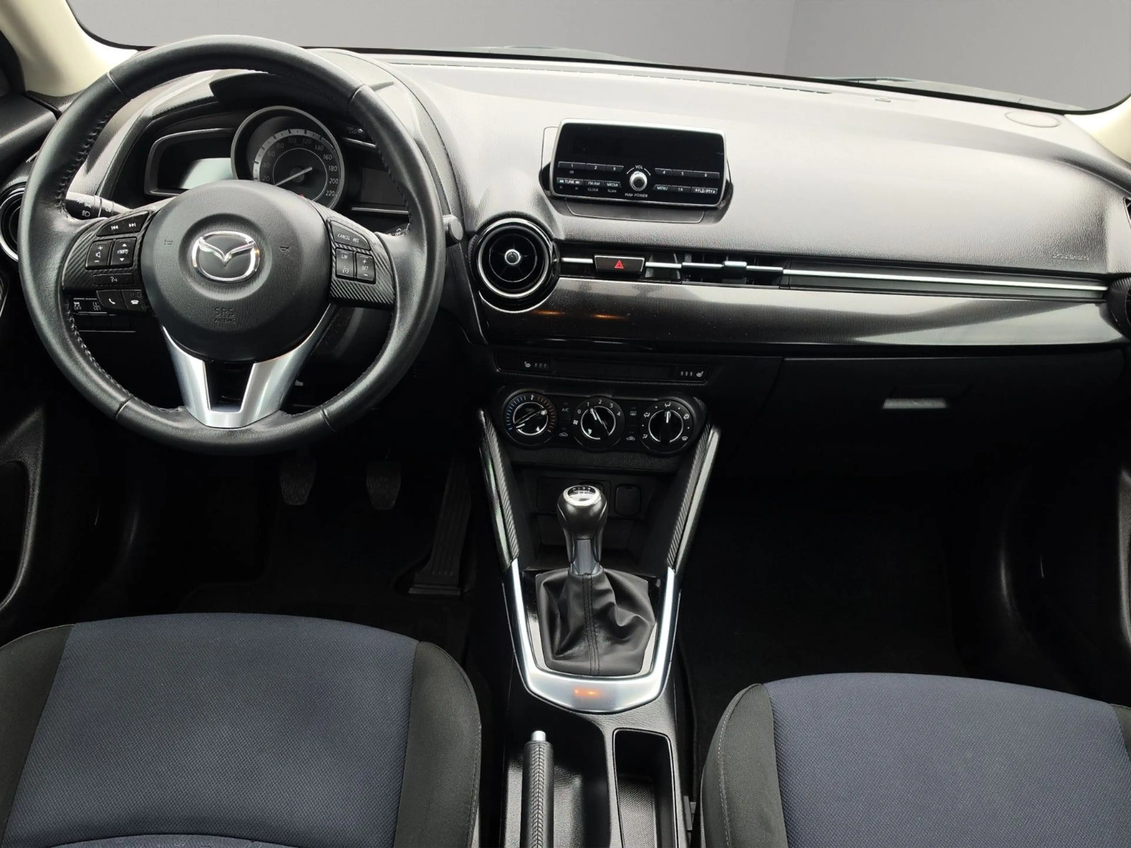 Mazda 2 Lim. Center-Line AUS 1.HAND NUR 23 TSD. KM — photo 13