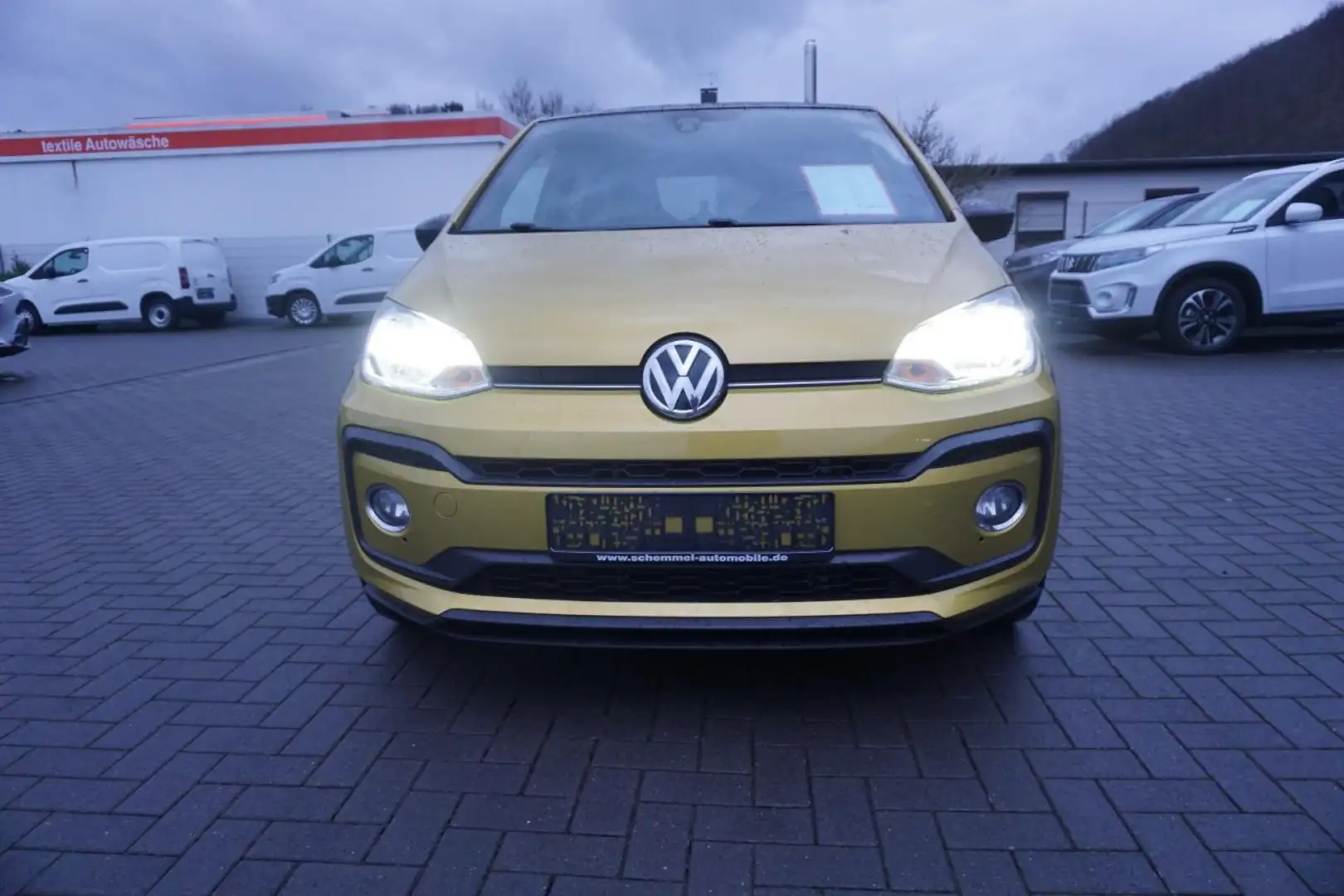 Volkswagen up! 1.0 TSI BMT high up! Klima Rückfahrkamera žuta - 2