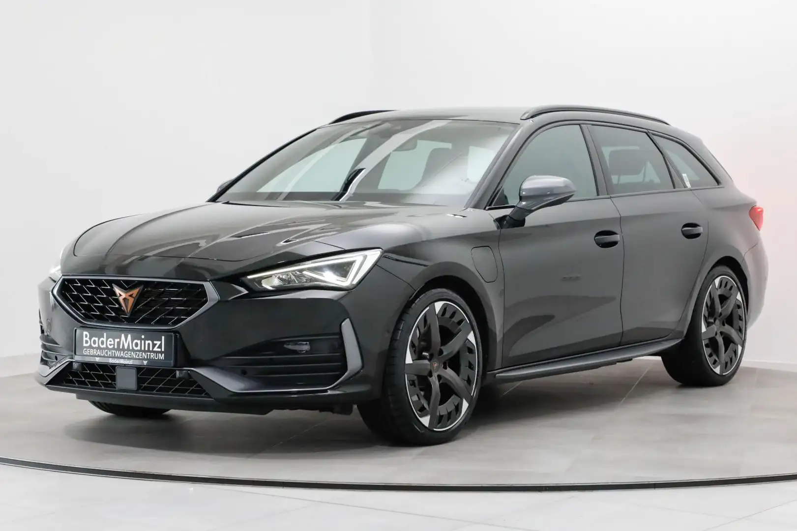 SEAT Leon ST 1.4 eTSI DSG VZ AHK ACC Kam. SHZ CarPlay Schwarz - 2