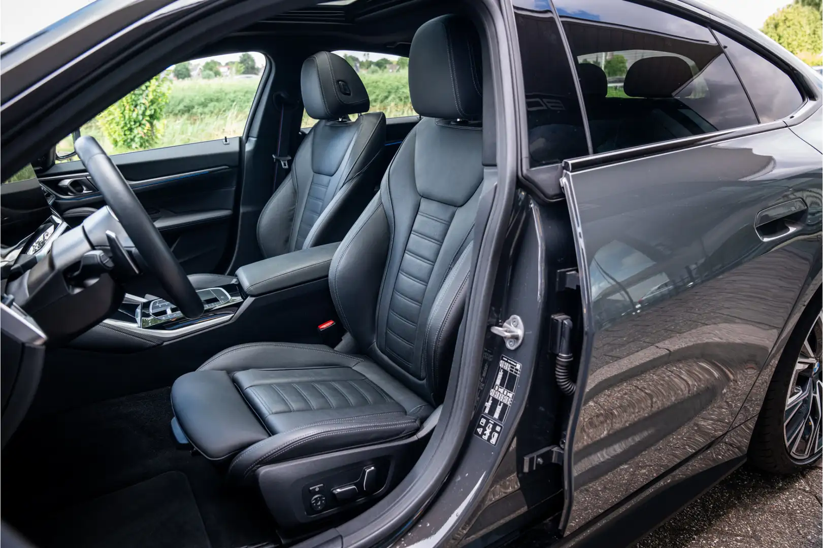 BMW 440 4-serie Gran Coupé M440i xDrive High Executive **M Grijs - 2