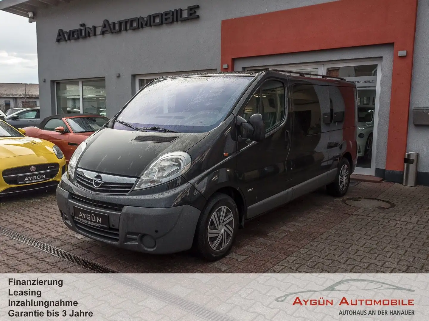 Opel Vivaro 2,5 tdci  Autom.Kombi L2H1 2,9t 8 Sitzer Negro - 1