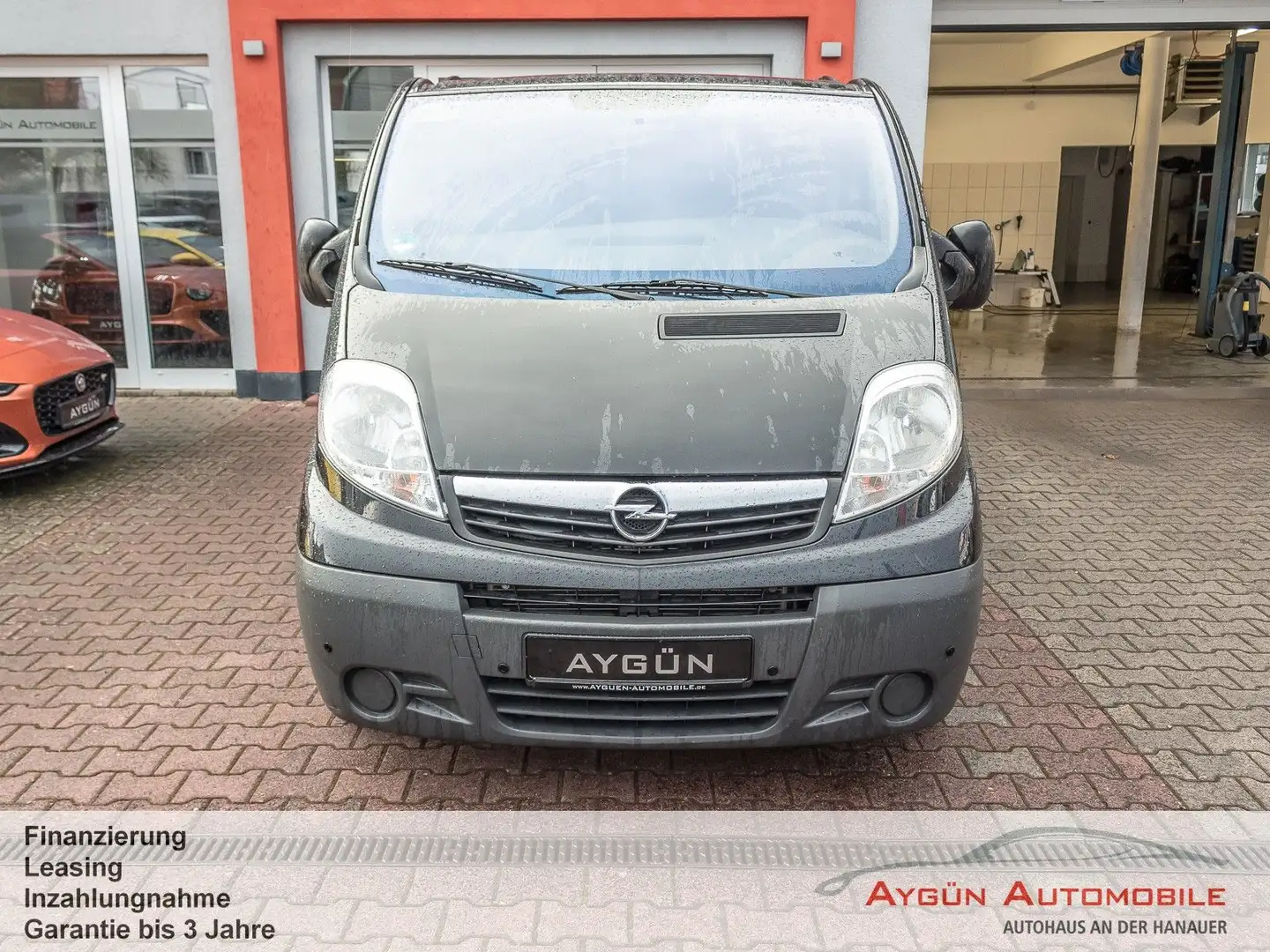 Opel Vivaro 2,5 tdci  Autom.Kombi L2H1 2,9t 8 Sitzer Negro - 2