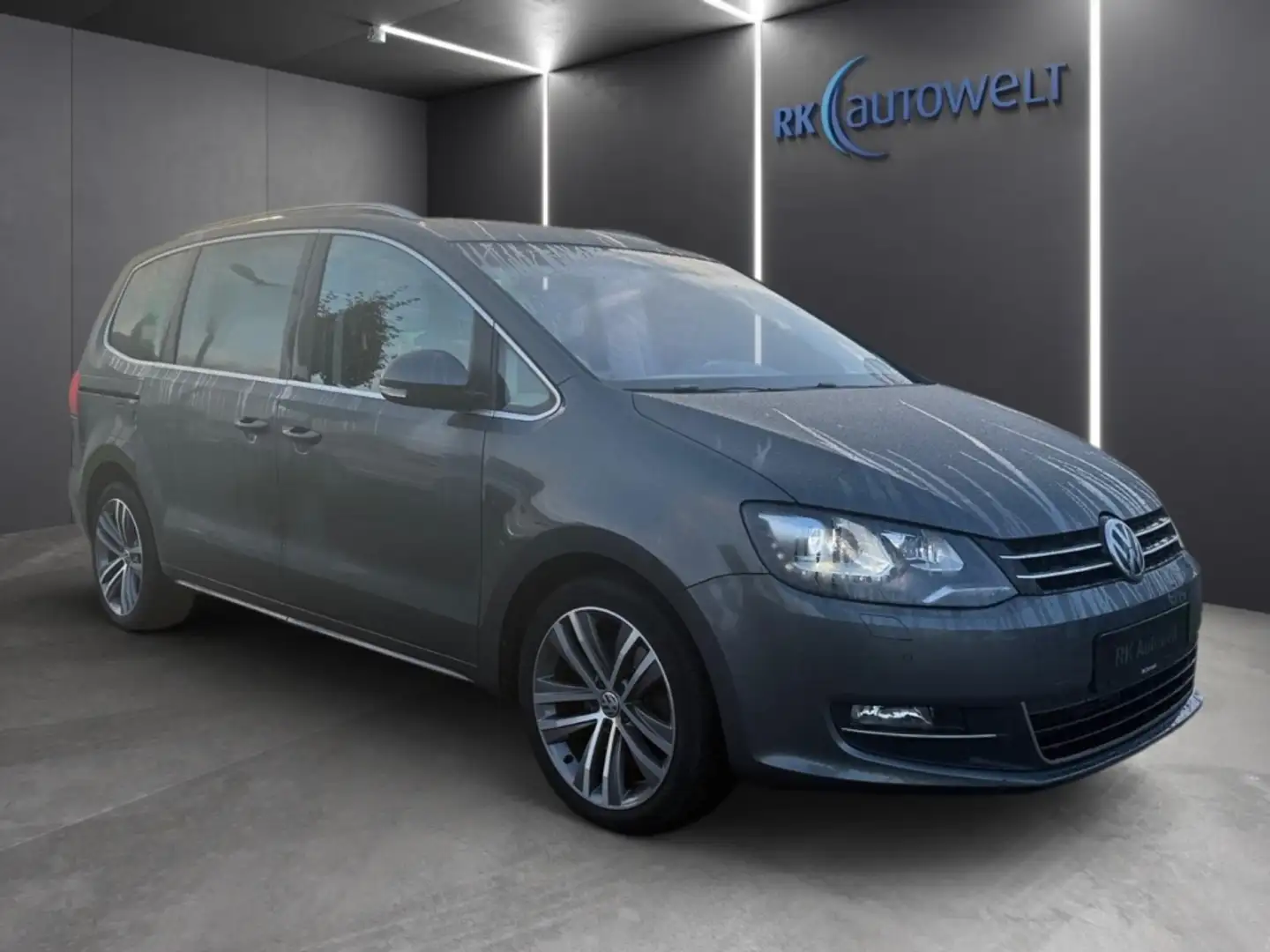 Volkswagen Sharan Highline 2.0 TSI DSG AHK El. Panodach Navi Grigio - 2