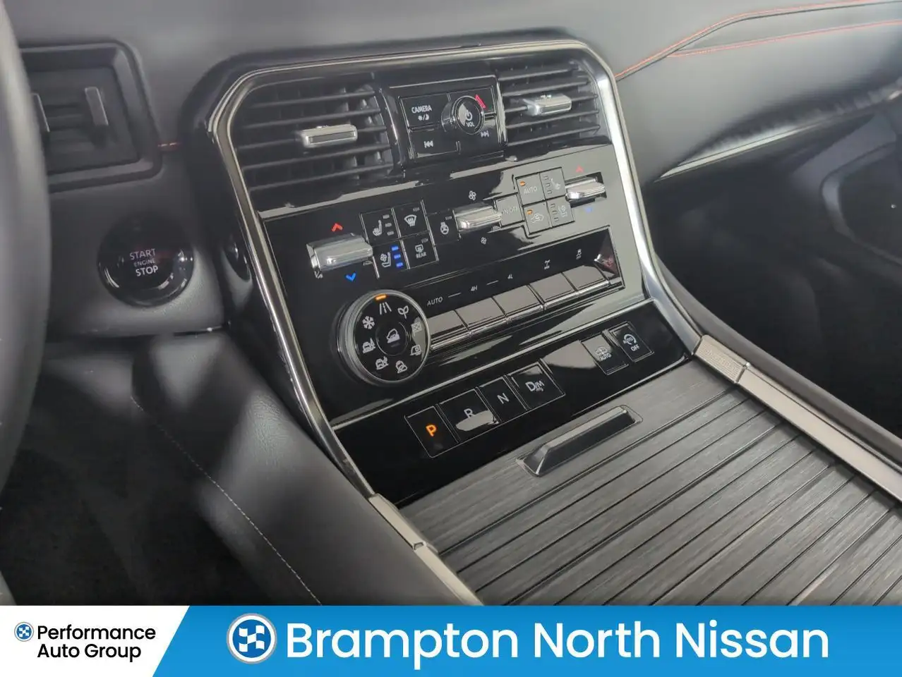 Nissan Armada снимка Nissan Armada