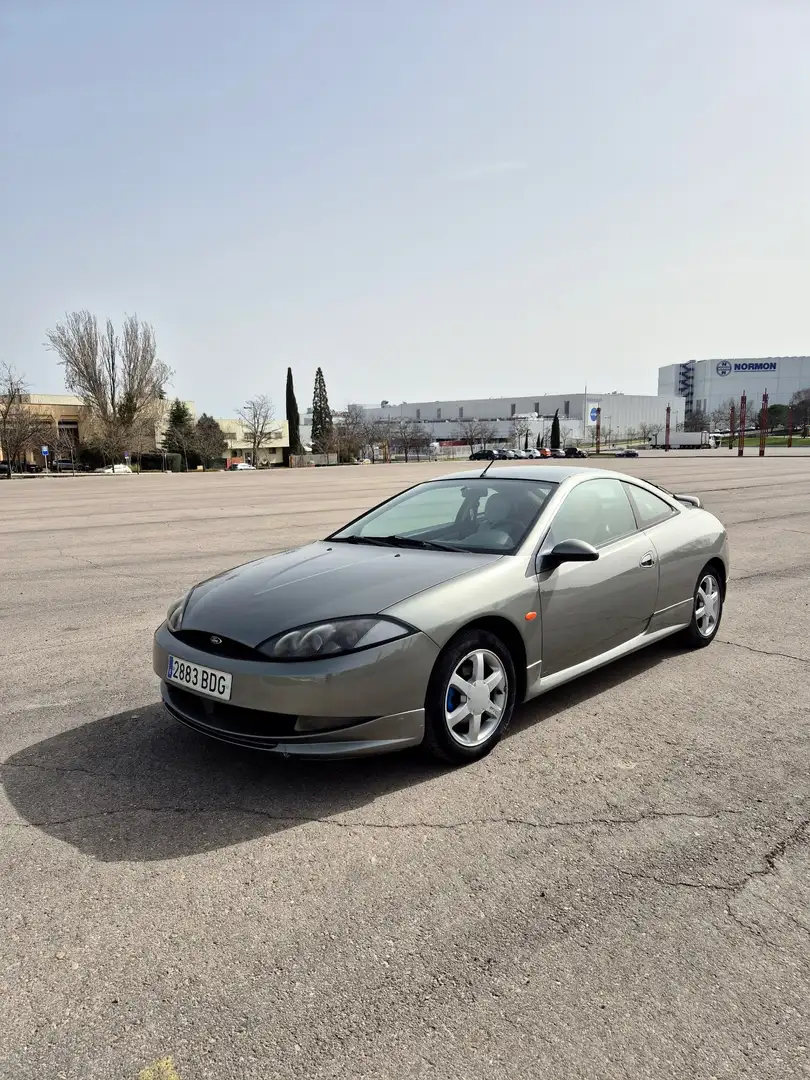 Ford Cougar 2.5 V6 - 1