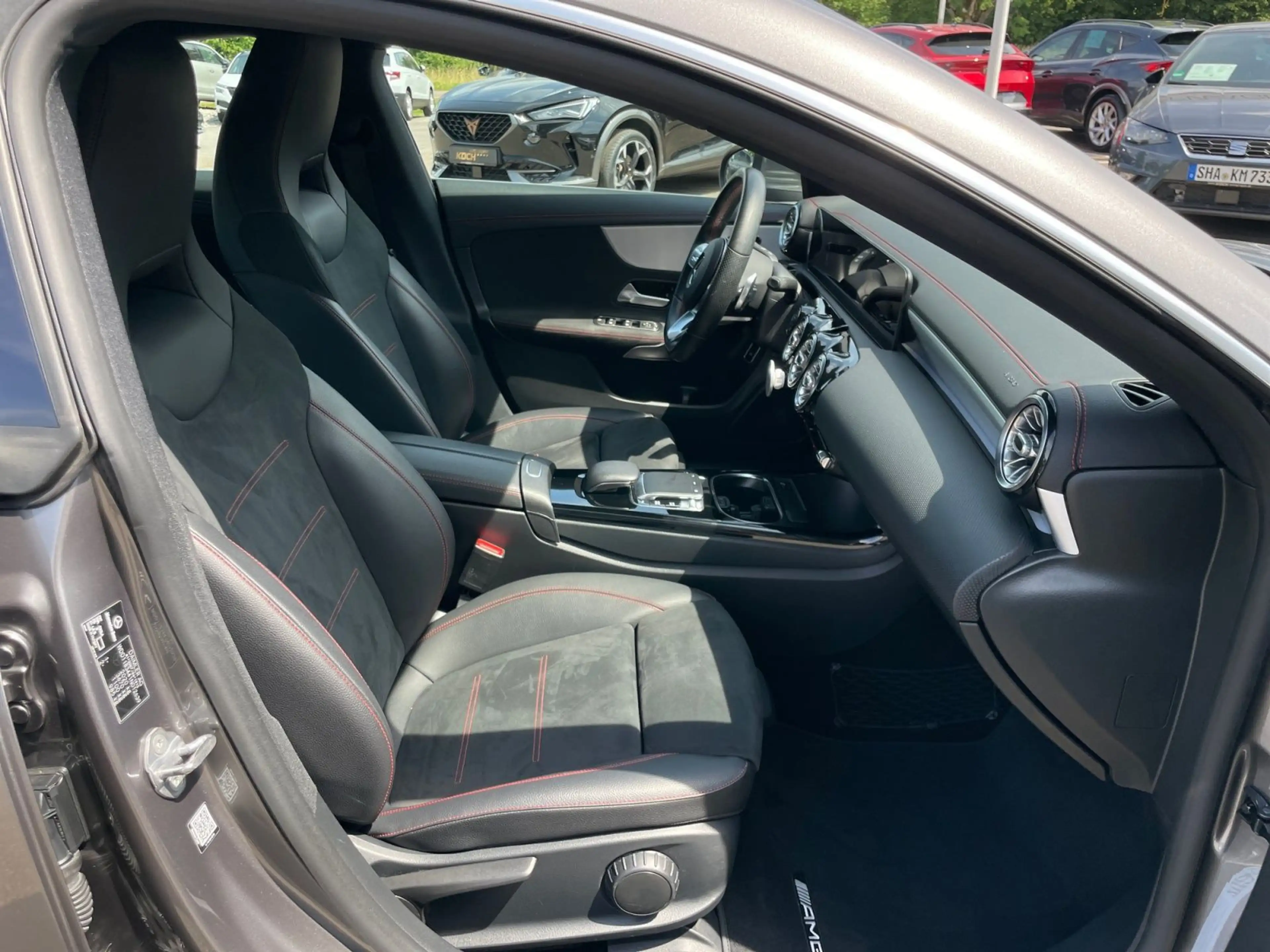 Mercedes-Benz CLA 220 AMG-Line AHK Kamera LED Navi — photo 13