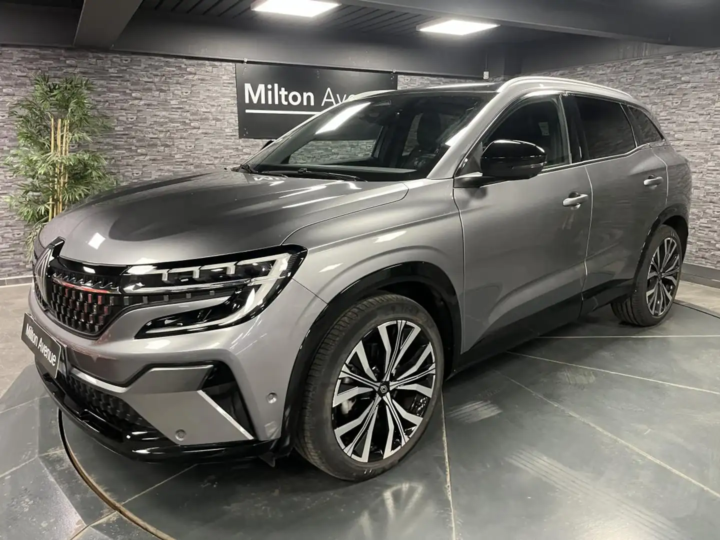 Renault Austral Austral 1.2 E-Tech Hybride - 200 - BVA Iconic Gris - 1