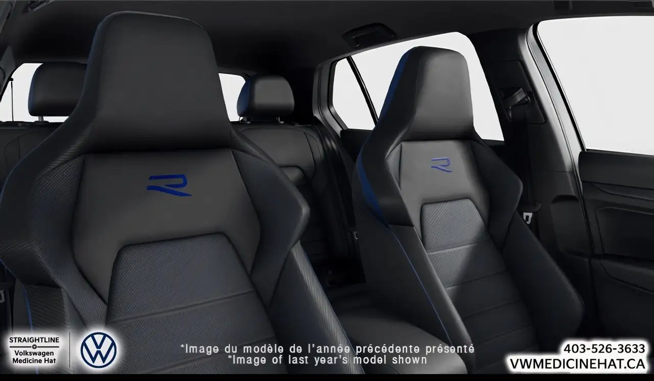 Volkswagen Golf R снимка Volkswagen Golf R