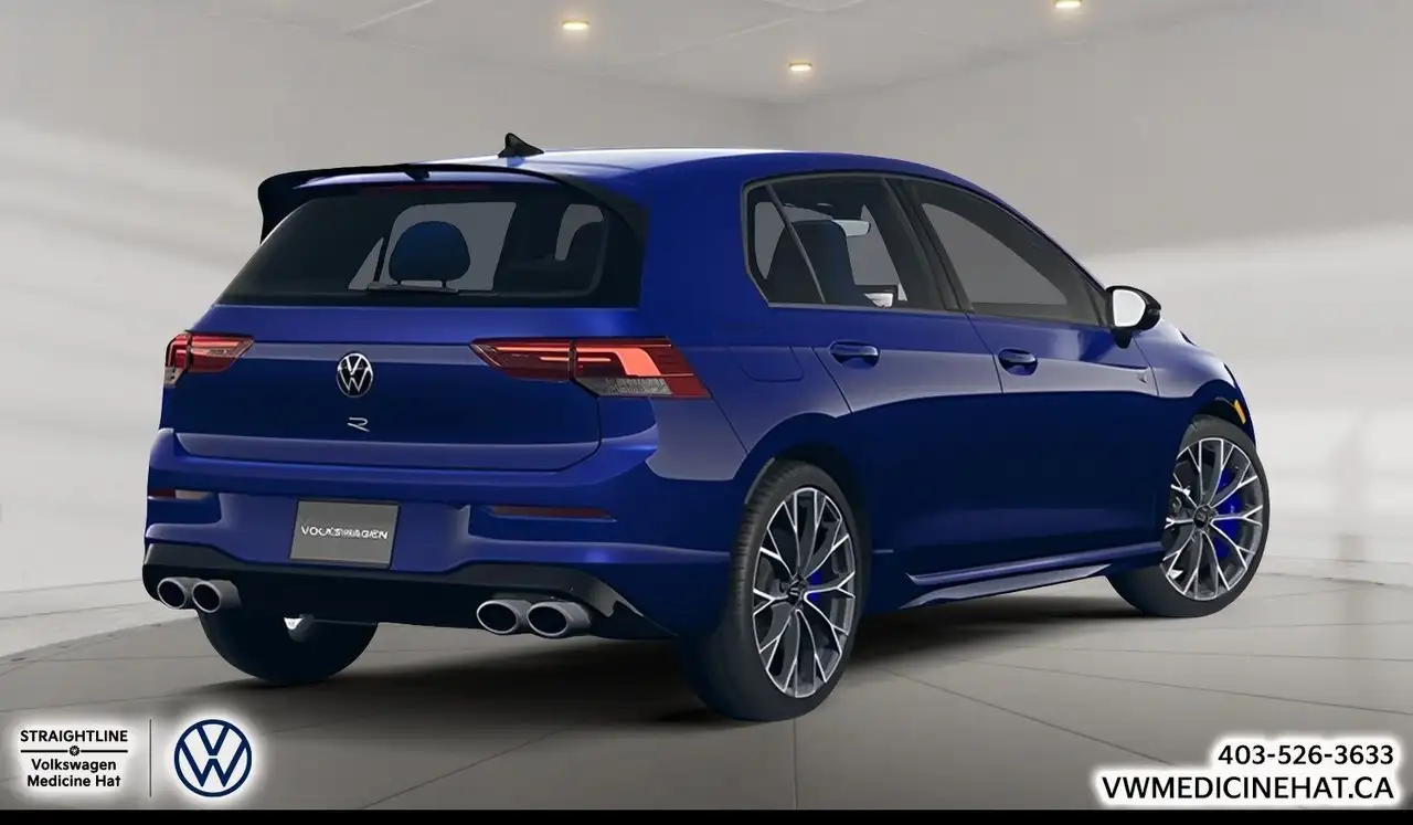 Volkswagen Golf R снимка Volkswagen Golf R