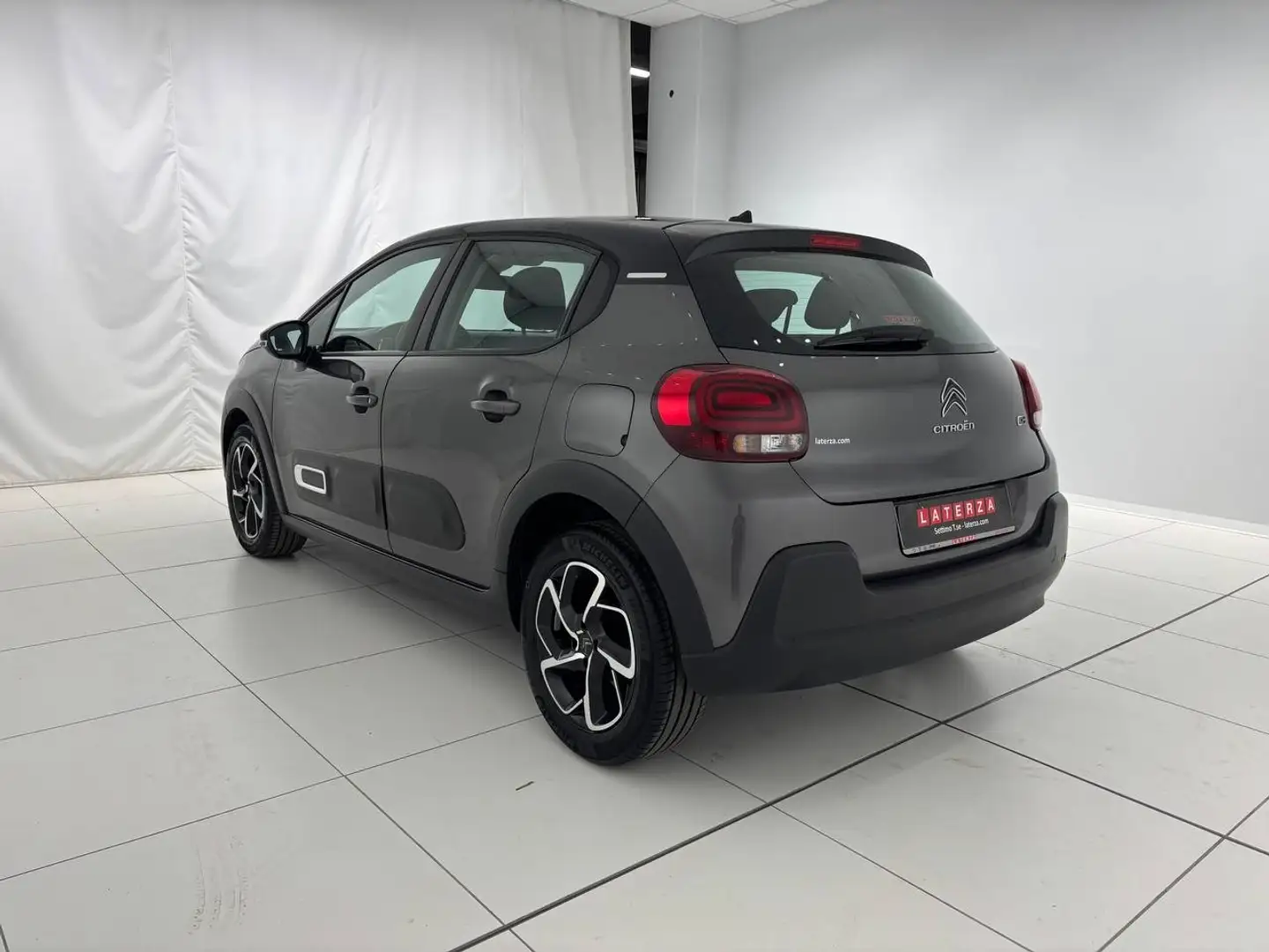 Citroen C3 1.2 PureTech Shine Grigio - 2