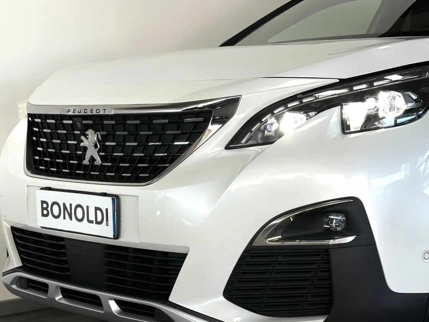 Peugeot 3008 BlueHDi 130 EAT8 S&S GT Line Wit - 2