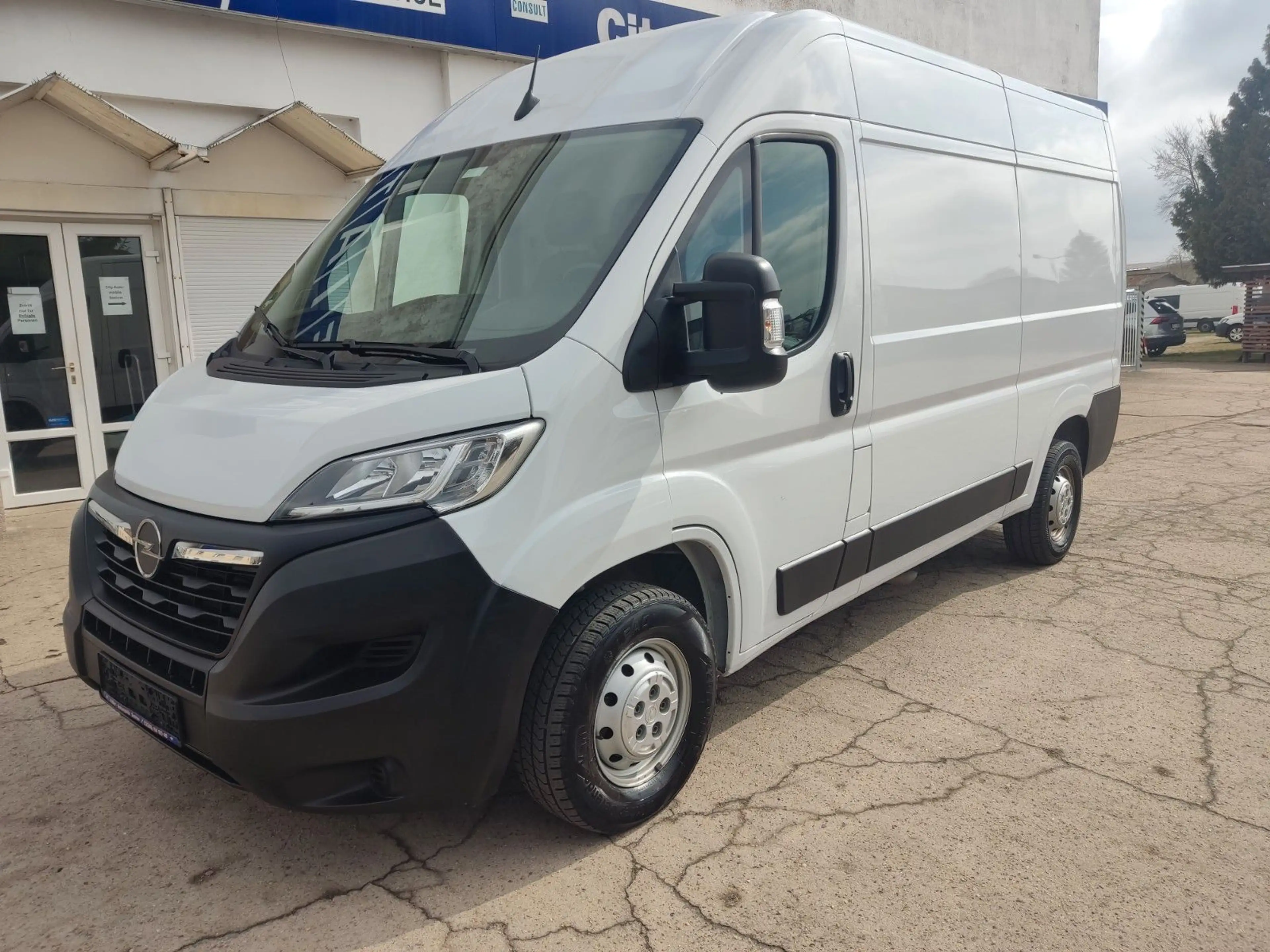 Opel Movano C L2H2 3,5t Selection Klima PDC Tempomat — photo 3