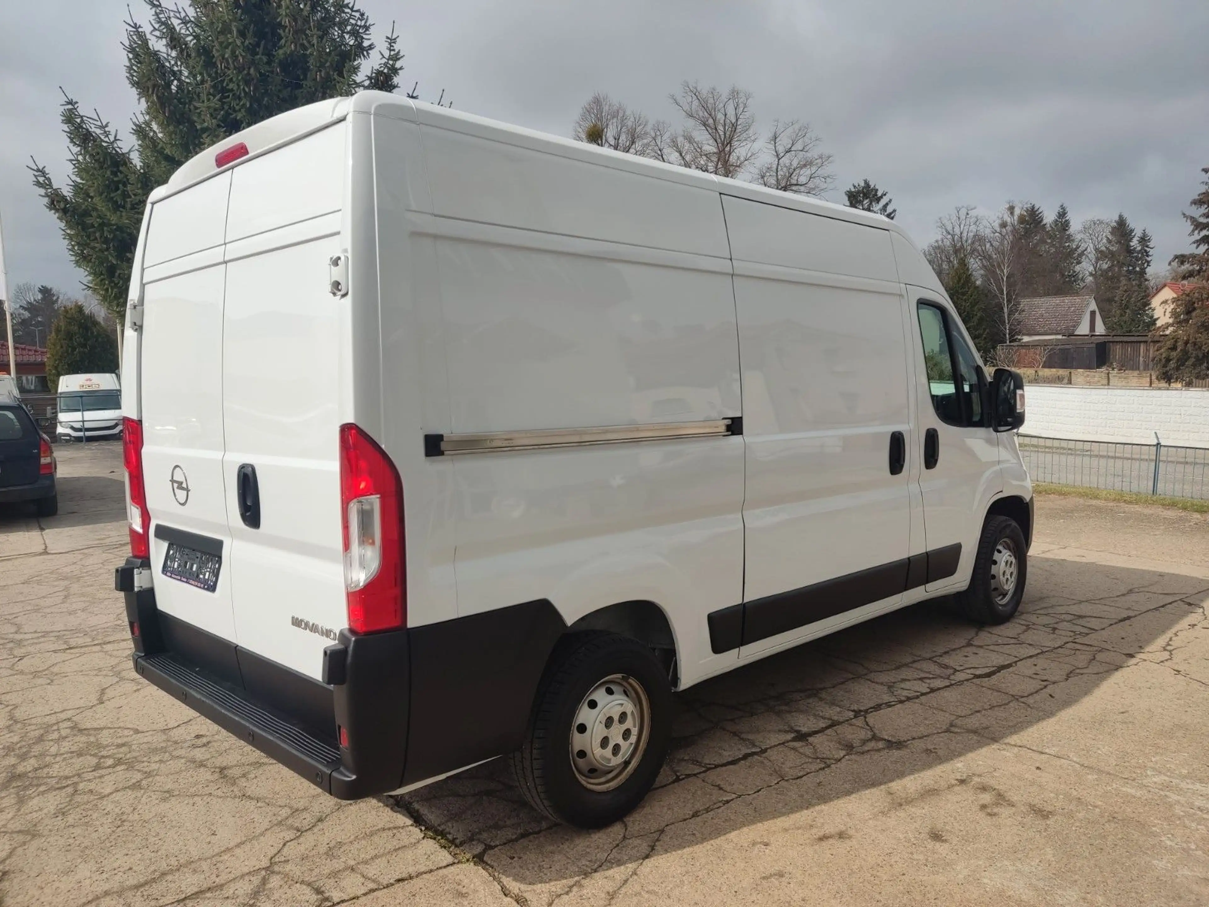 Opel Movano C L2H2 3,5t Selection Klima PDC Tempomat — photo 4