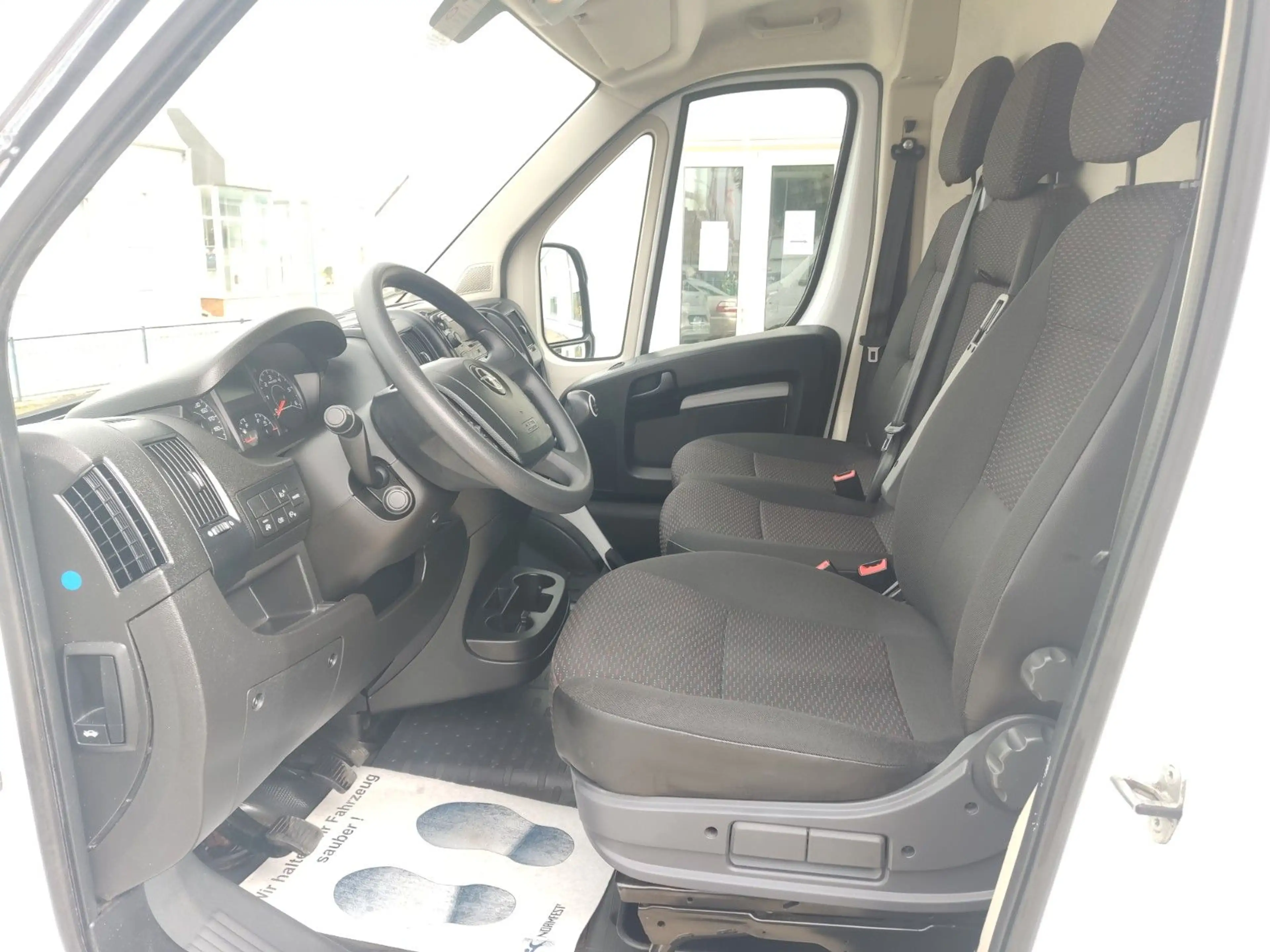 Opel Movano C L2H2 3,5t Selection Klima PDC Tempomat — photo 6