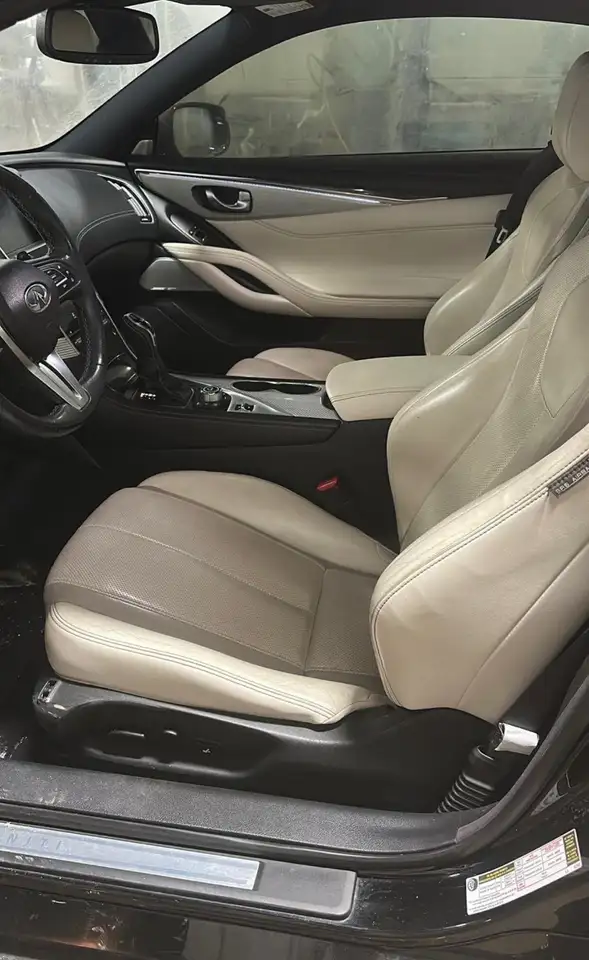2021 Infiniti Q60 fotografie 2021 Infiniti Q60