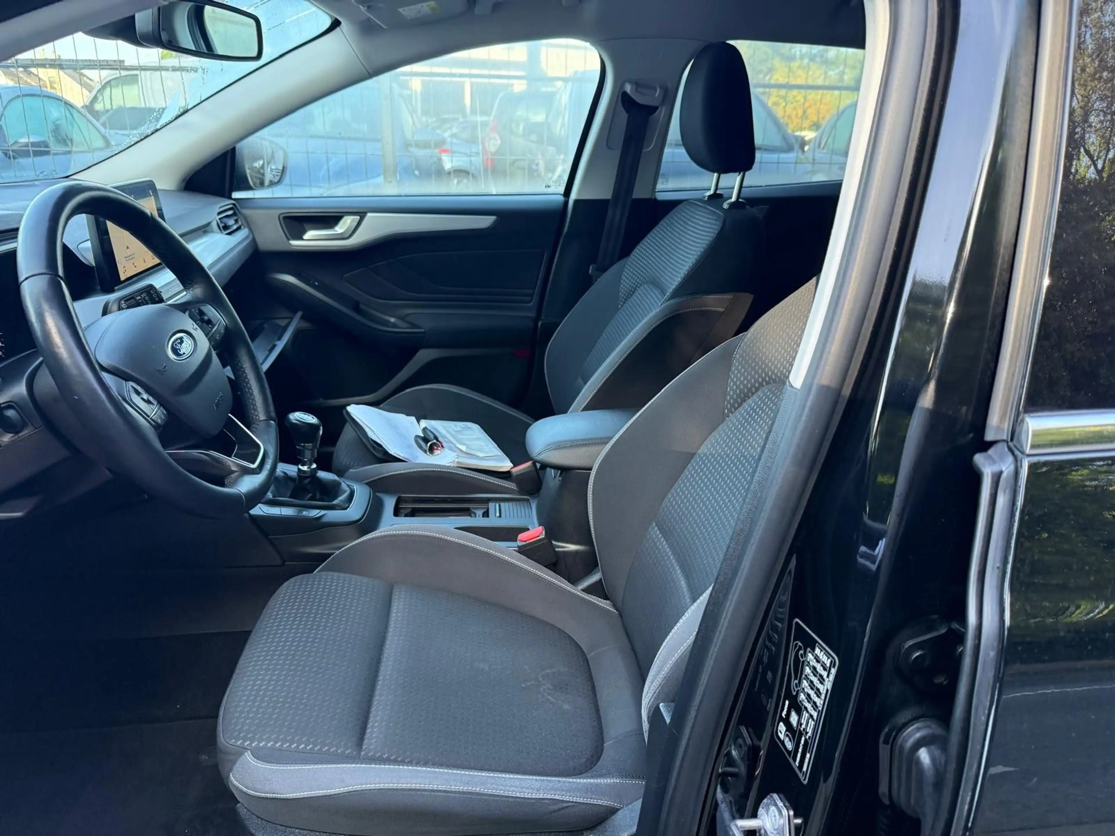 Ford Focus Turnier Cool & Connect — photo 12