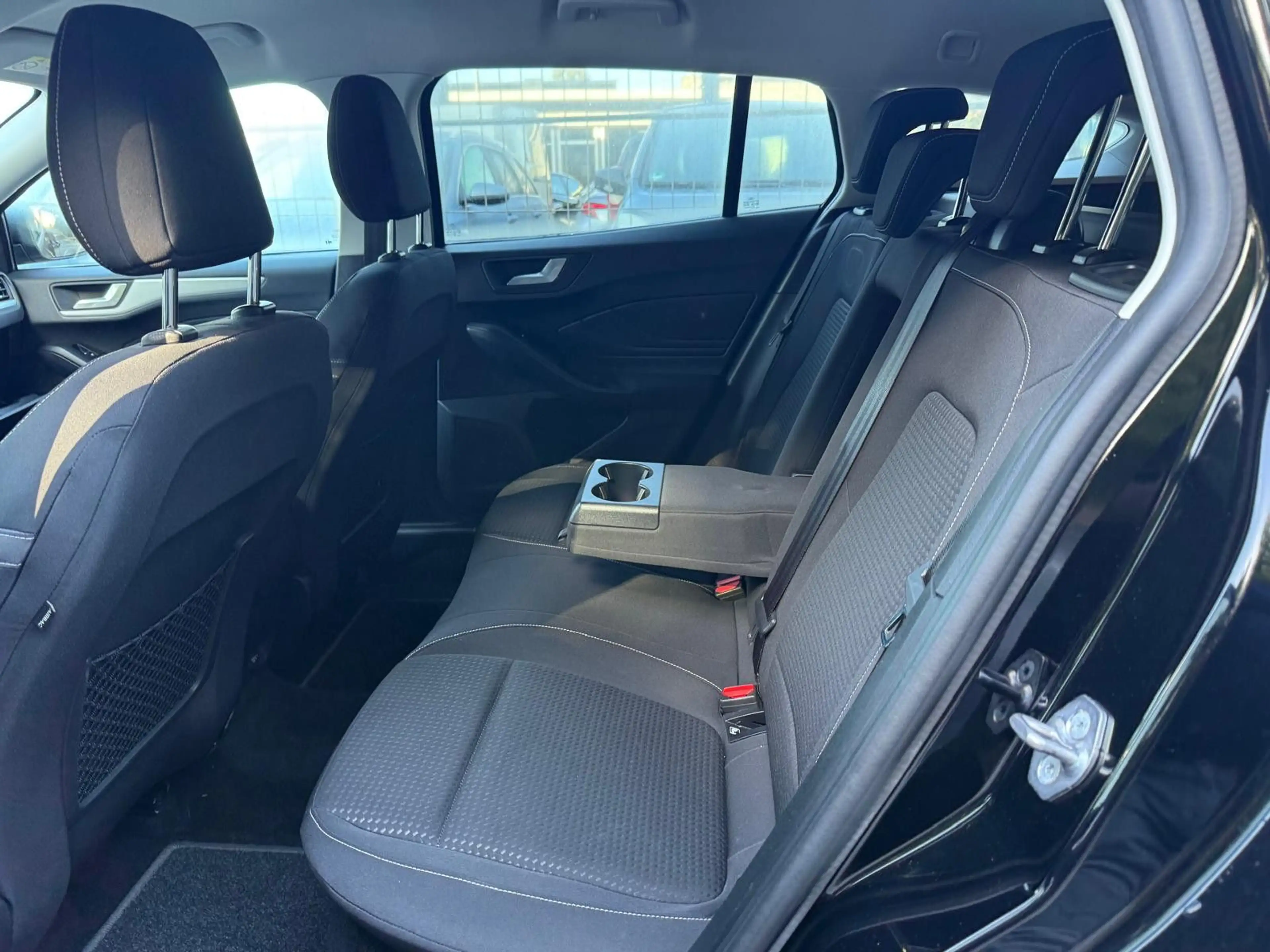 Ford Focus Turnier Cool & Connect — photo 9