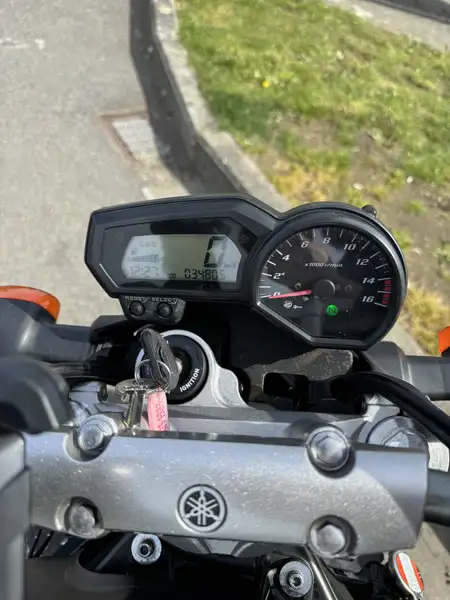 Yamaha FZ 6 - foto 6