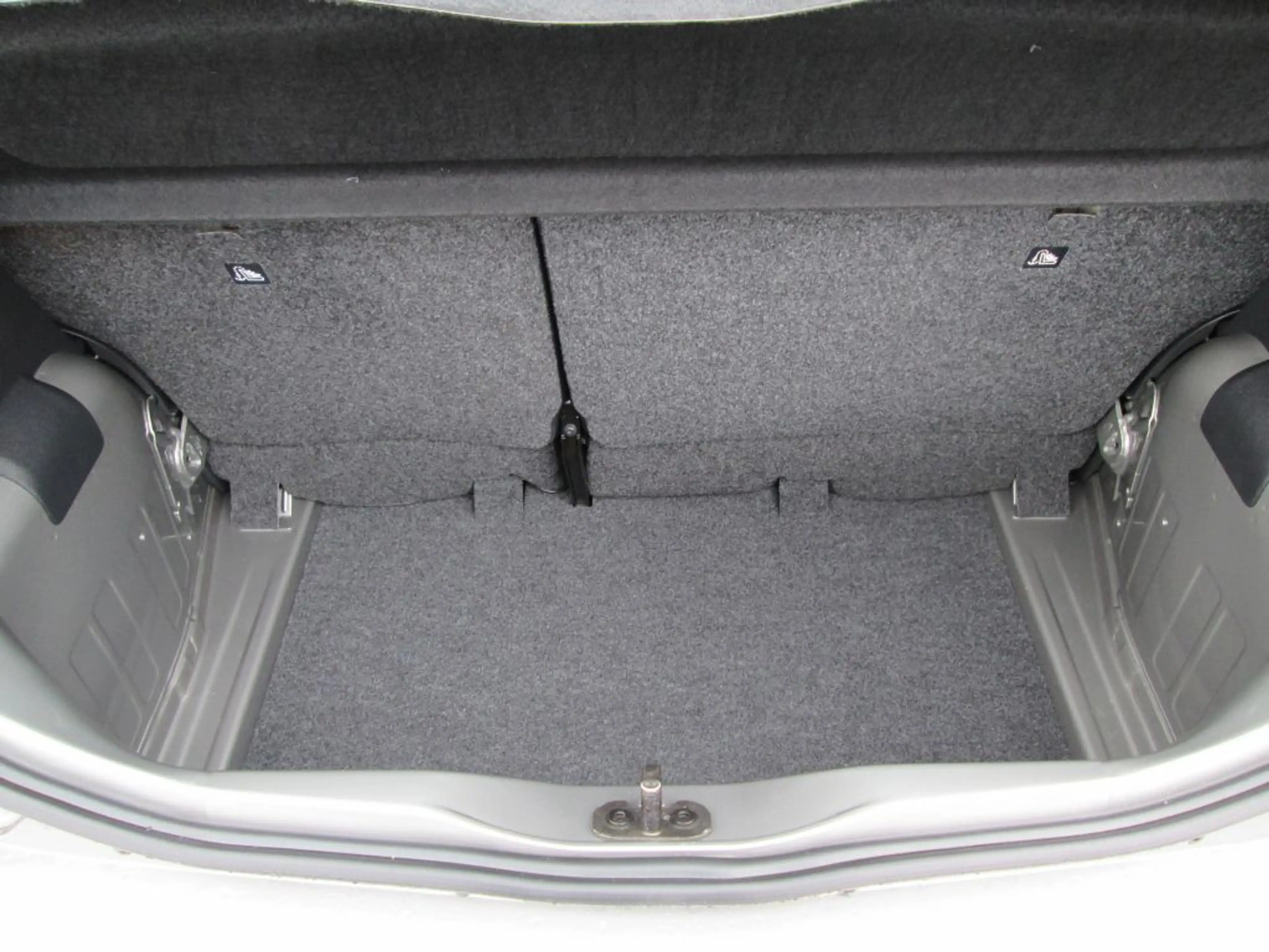 SEAT Mii 1.0 Chic — photo 14