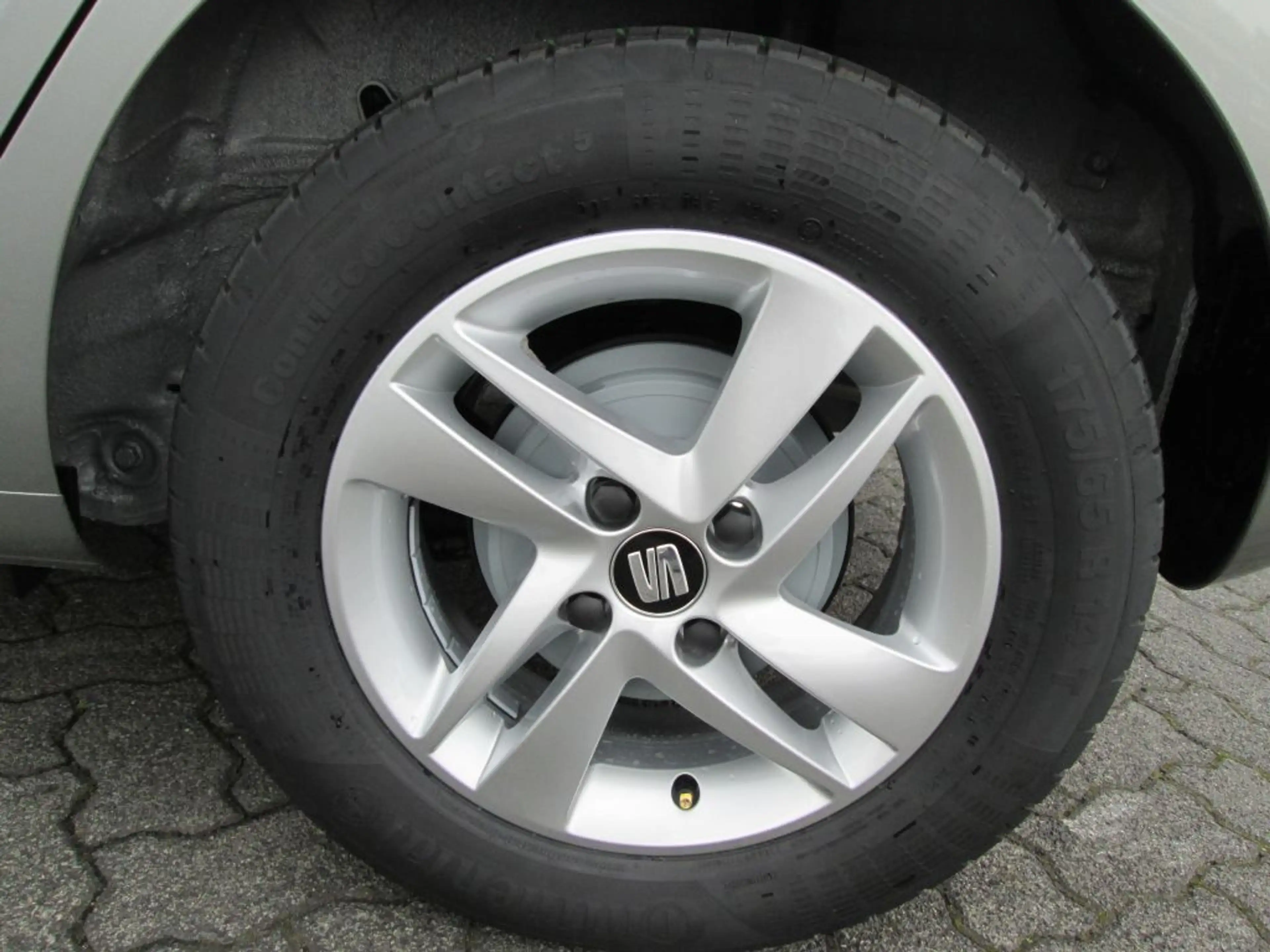 SEAT Mii 1.0 Chic — photo 15