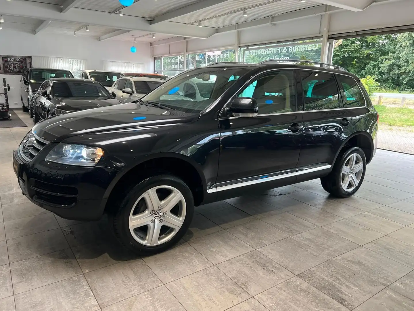 Volkswagen Touareg V6 TDI * AHK 3500 Kg * 1.Hand * Black - 2