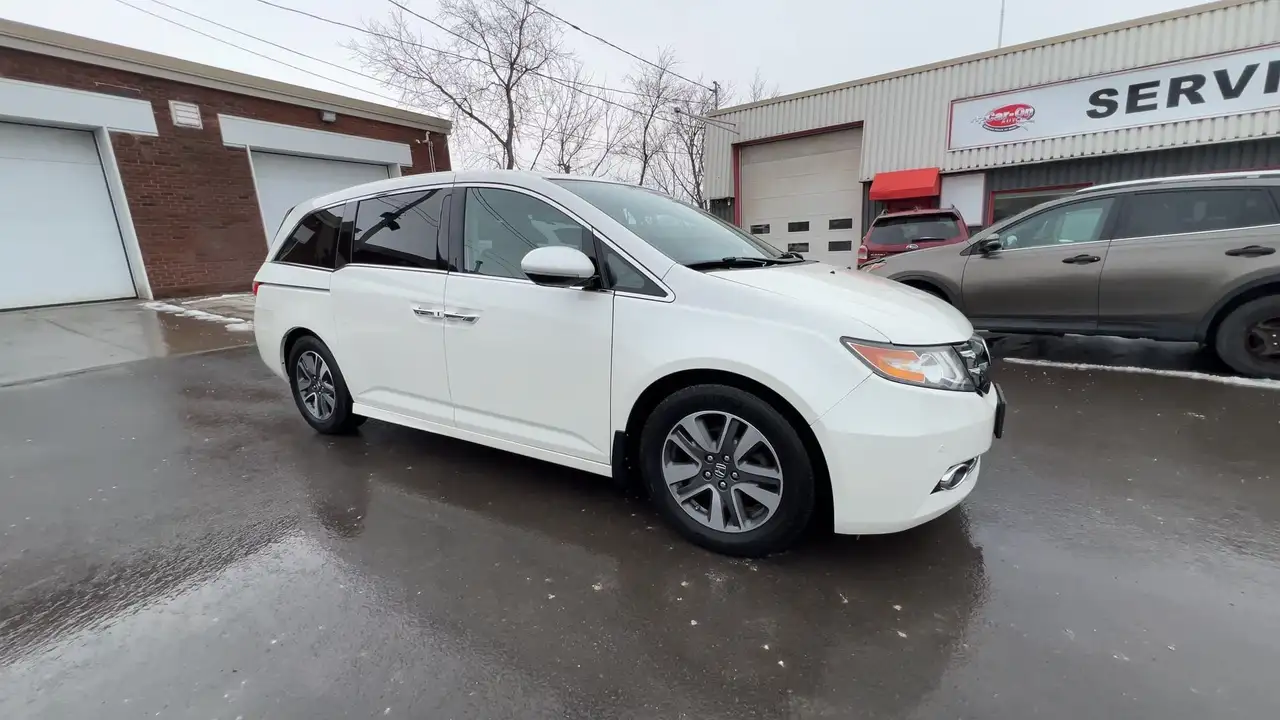 Honda Odyssey снимка Honda Odyssey