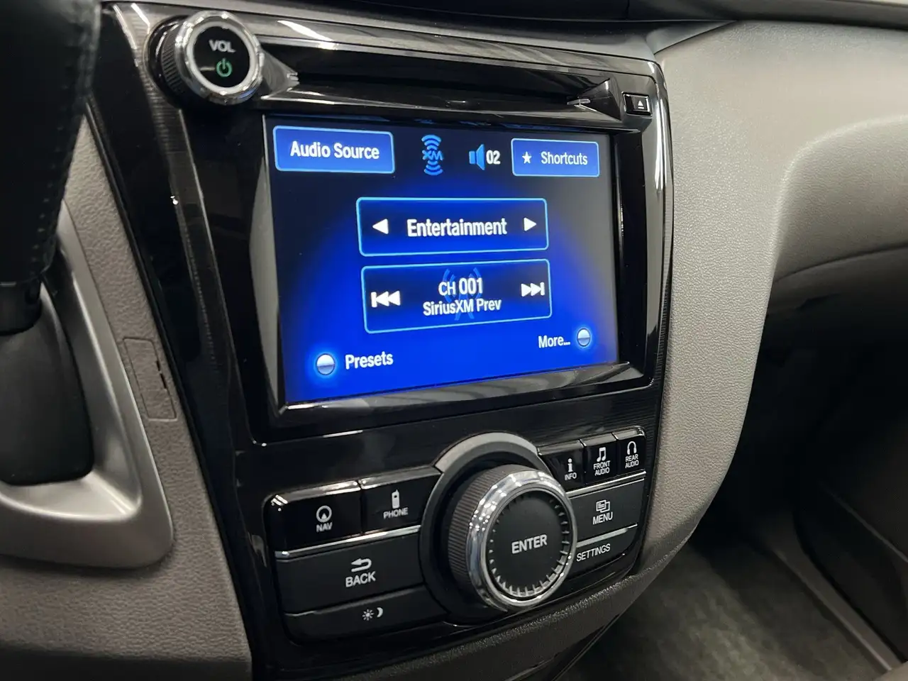 Honda Odyssey снимка Honda Odyssey